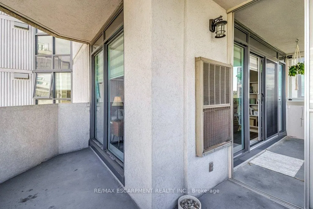 Photo 38 of Unit 9D, 67 Caroline Street S, Hamilton, Durand — HOMEH