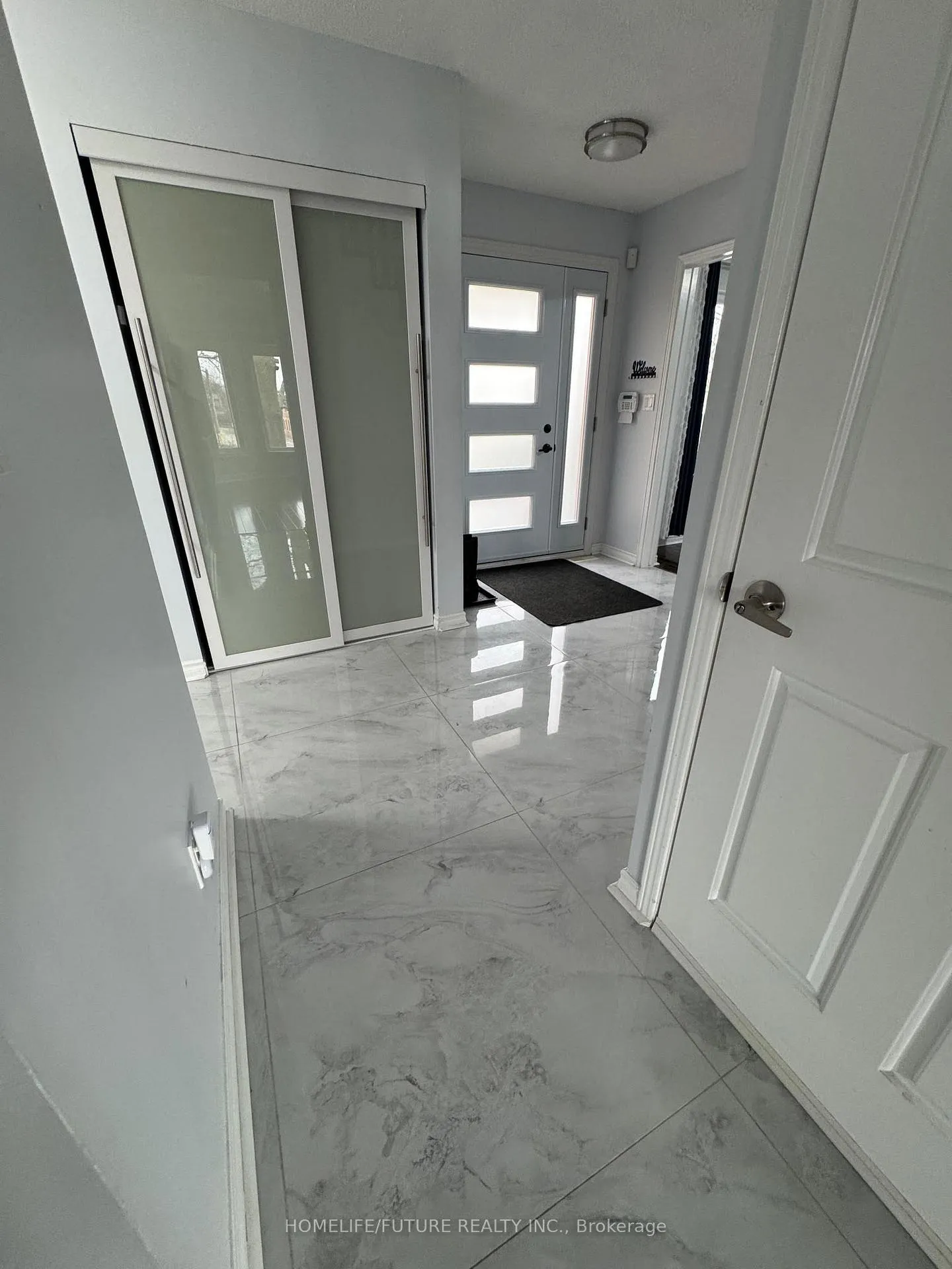 Photo 2 of 14 Lowder Place, Whitby, Blue Grass Meadows — HOMEH