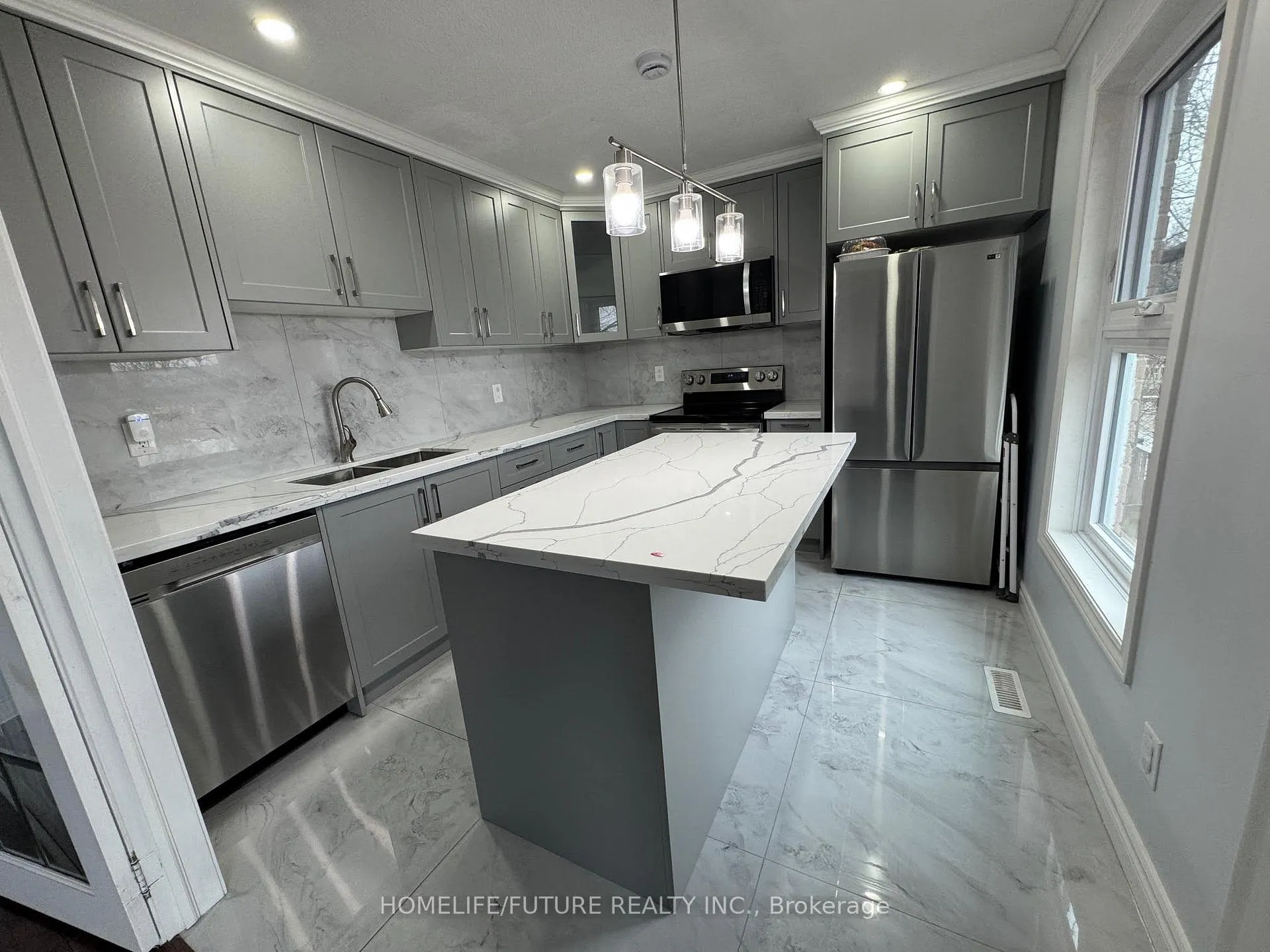 Photo 5 of 14 Lowder Place, Whitby, Blue Grass Meadows — HOMEH