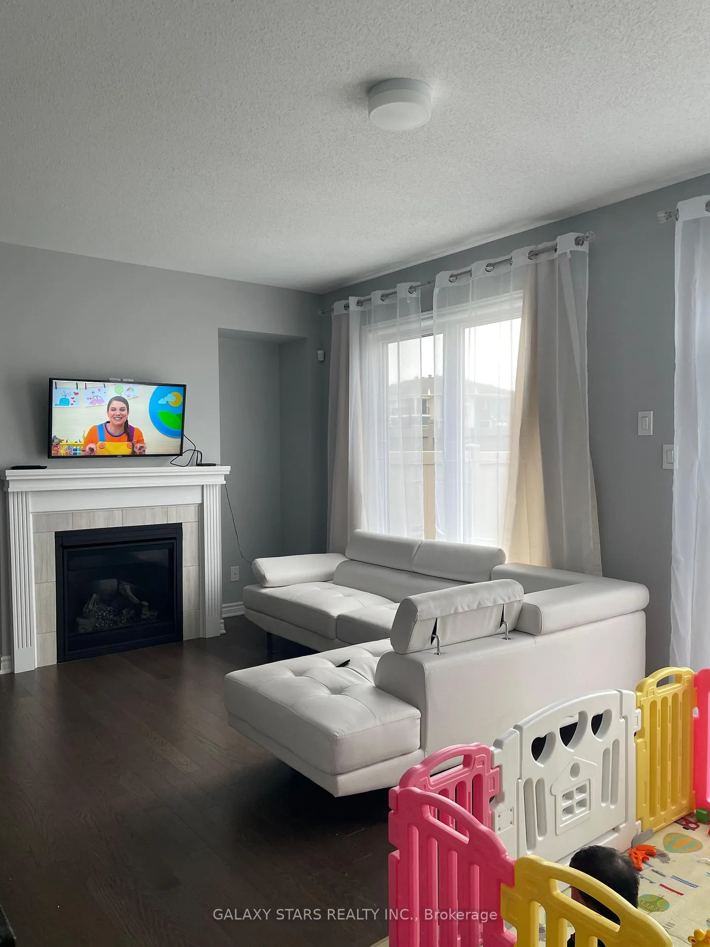 Photo 1 of 327 Aphelion Crescent, Ottawa, Barrhaven - Half Moon Bay — HOMEH