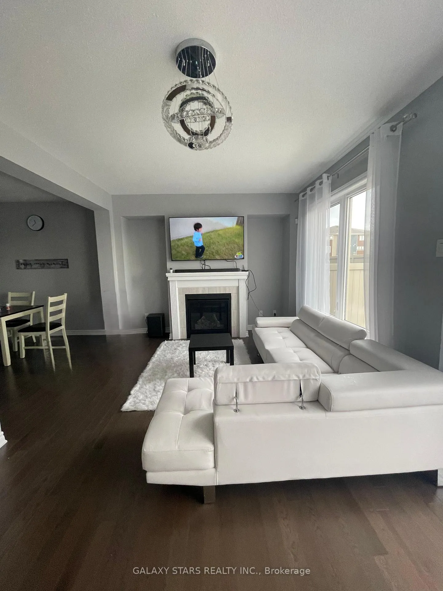 Photo 2 of 327 Aphelion Crescent, Ottawa, Barrhaven - Half Moon Bay — HOMEH