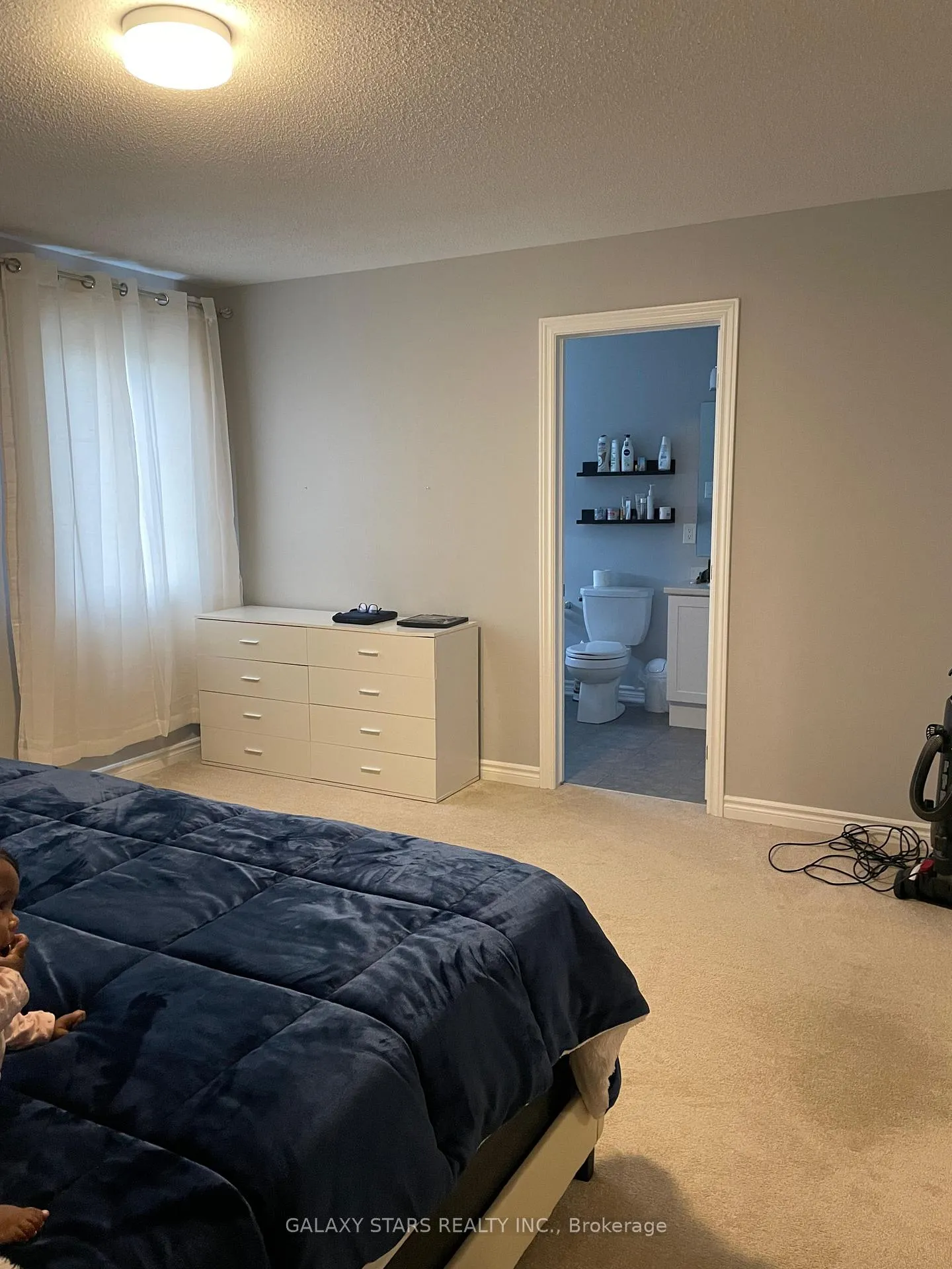Photo 11 of 327 Aphelion Crescent, Ottawa, Barrhaven - Half Moon Bay — HOMEH