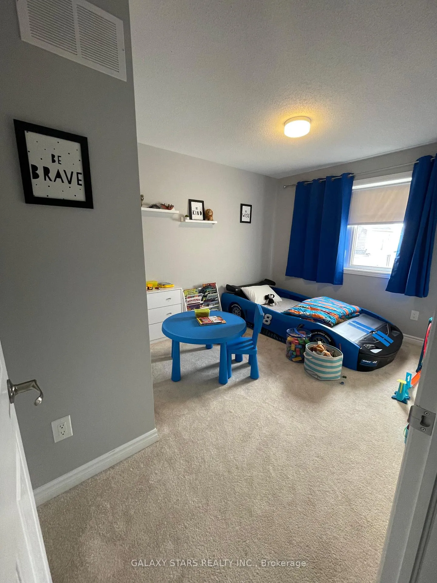 Photo 14 of 327 Aphelion Crescent, Ottawa, Barrhaven - Half Moon Bay — HOMEH