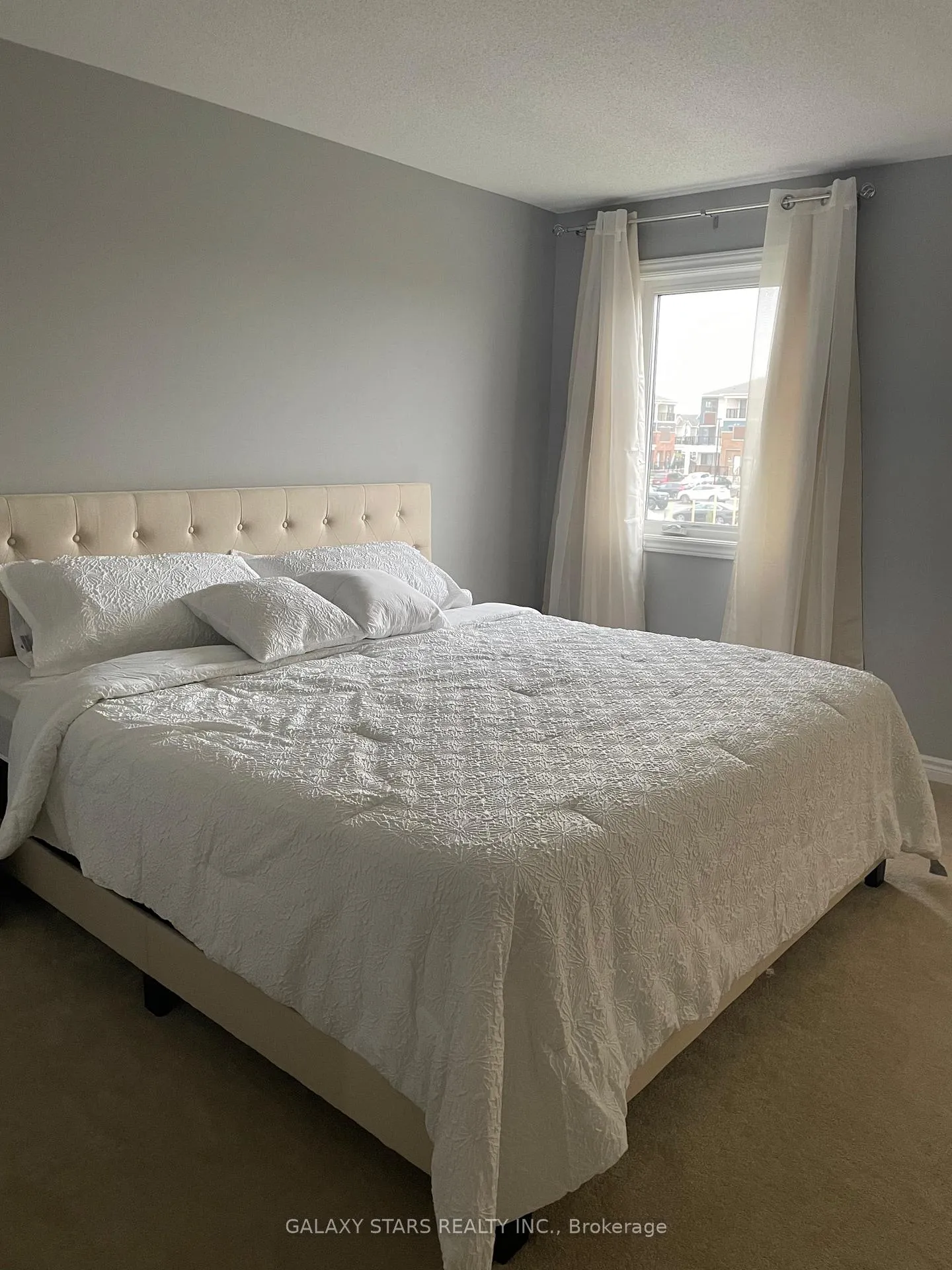 Photo 17 of 327 Aphelion Crescent, Ottawa, Barrhaven - Half Moon Bay — HOMEH