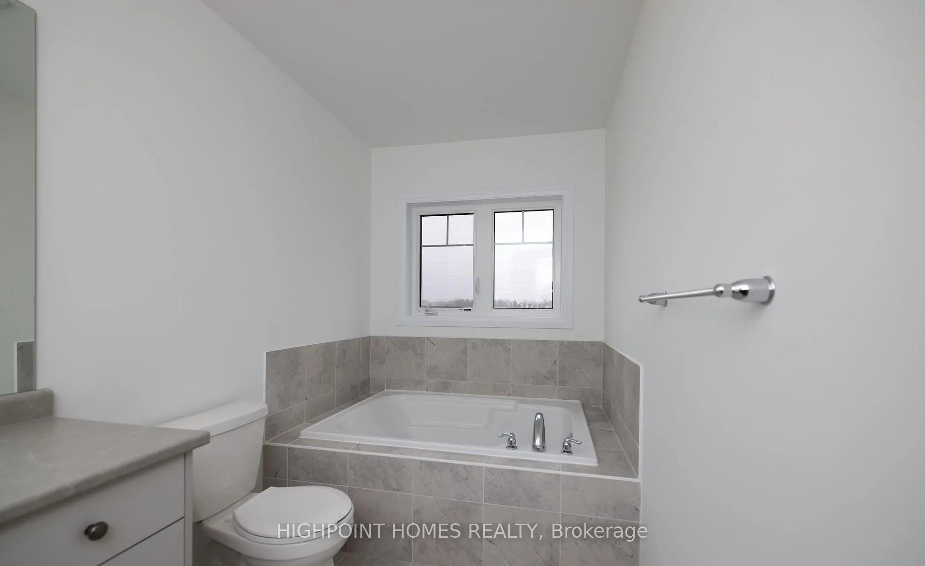 Photo 14 of 175 Velvet Way, Thorold, Rolling Meadows — HOMEH