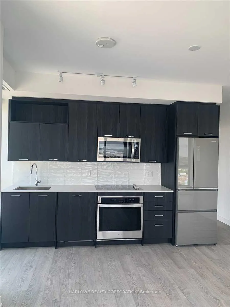 Photo 1 of Unit 1204, 120 Eagle Rock Way, Vaughan, Rural Vaughan — HOMEH