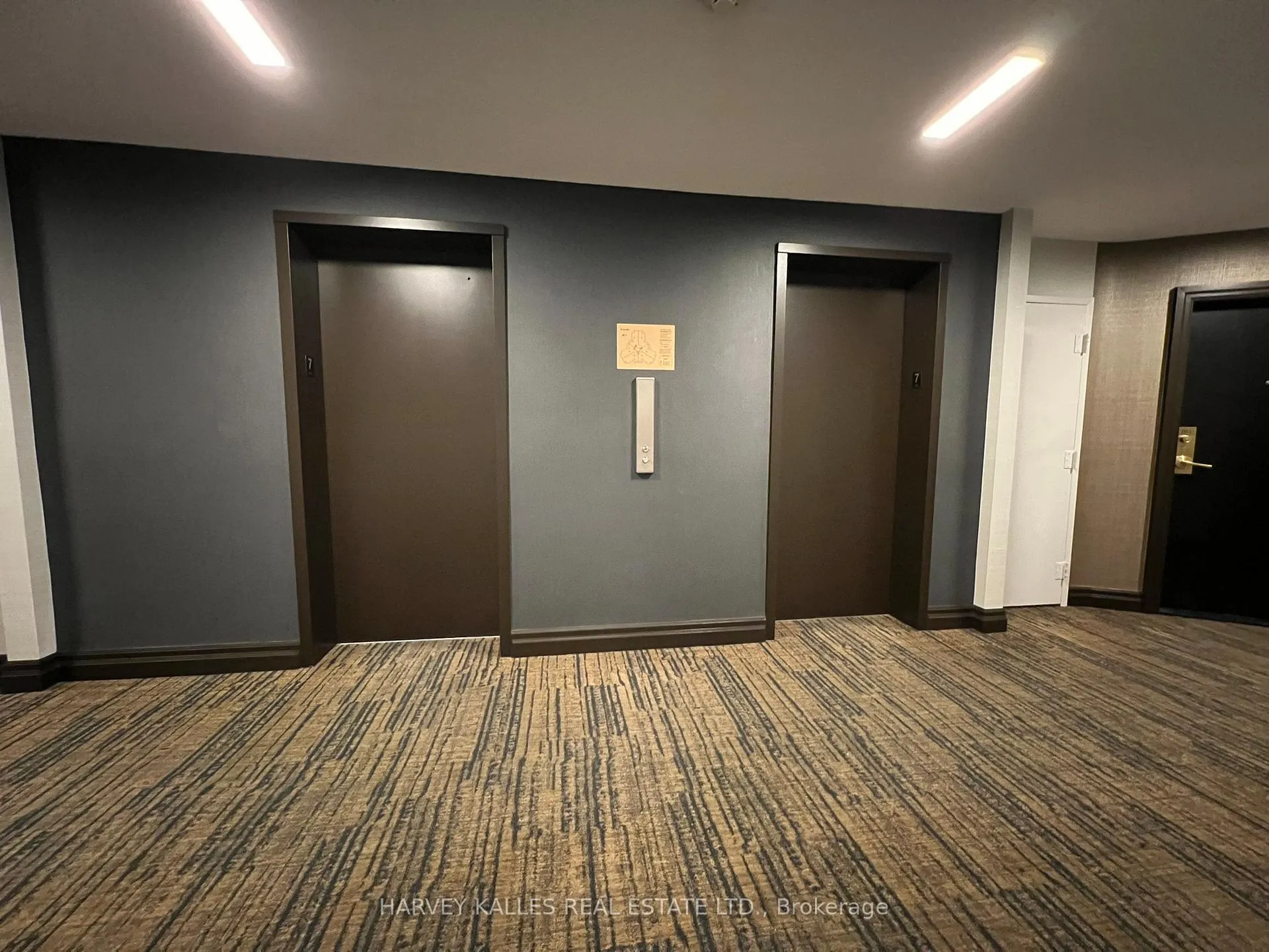 Photo 5 of Unit 704, 150 Neptune Drive, Toronto, Englemount-Lawrence — HOMEH