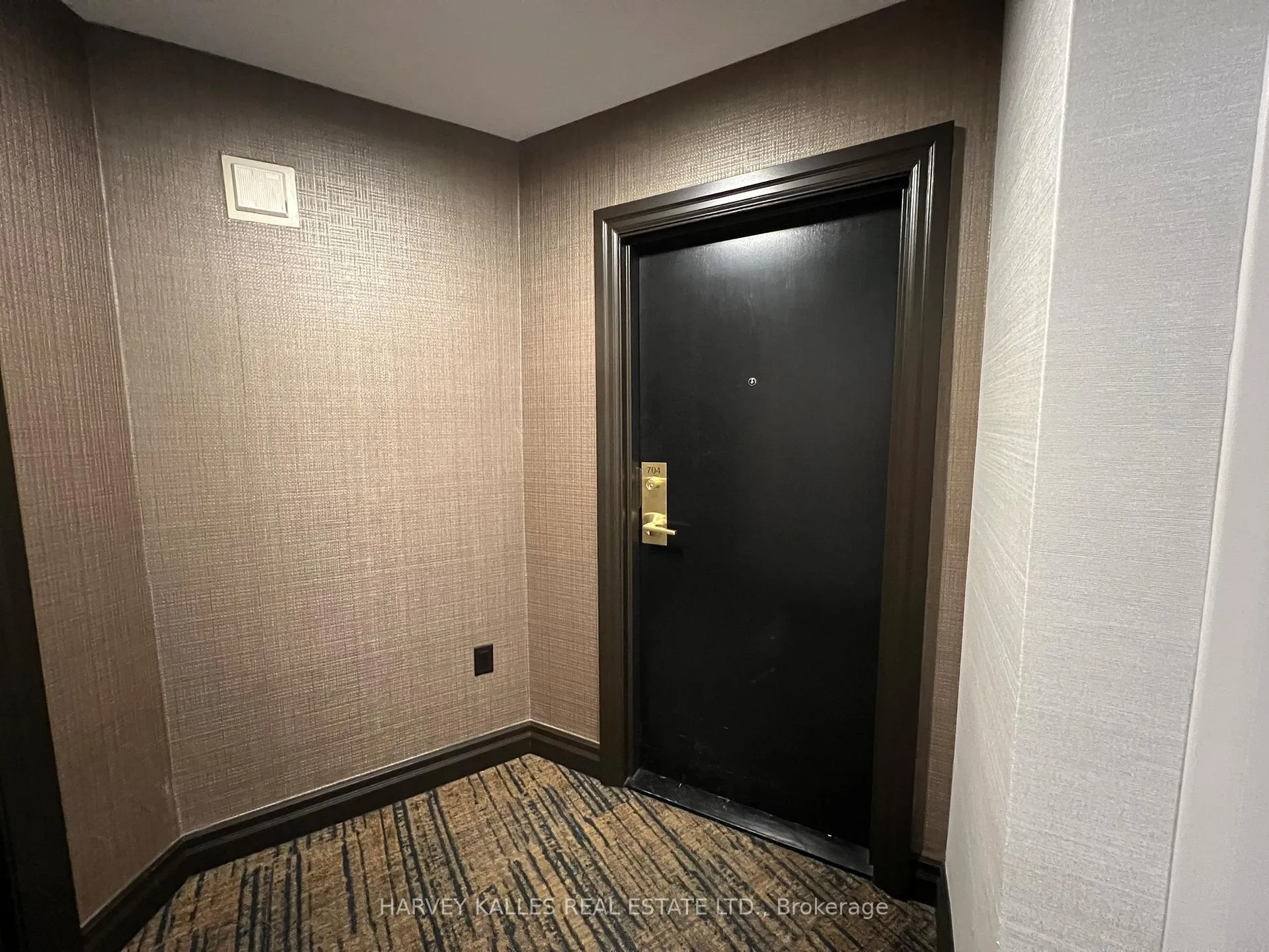Photo 6 of Unit 704, 150 Neptune Drive, Toronto, Englemount-Lawrence — HOMEH