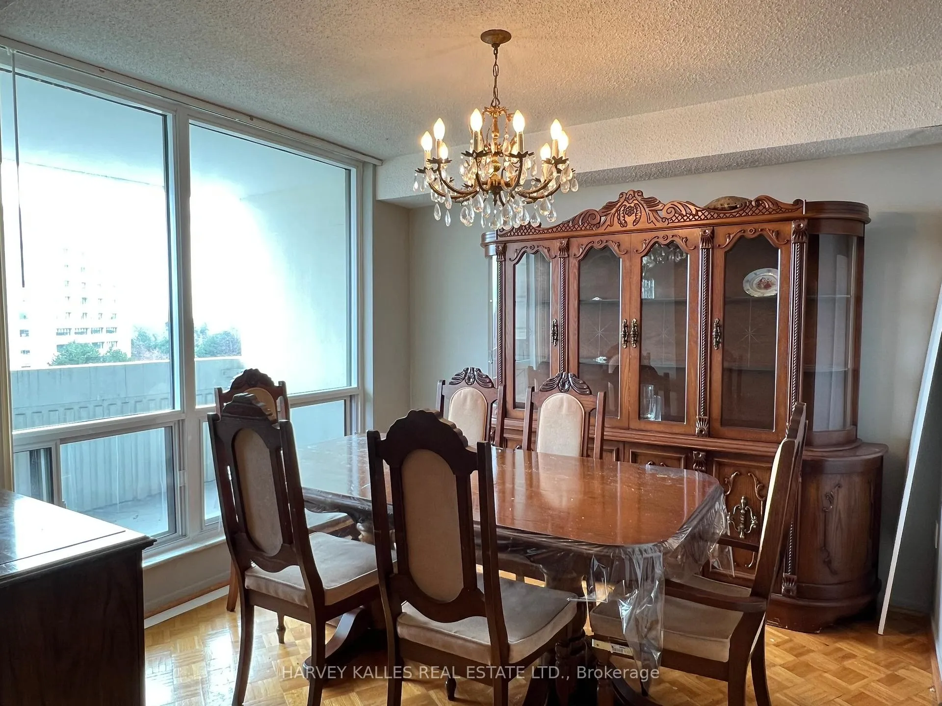 Photo 7 of Unit 704, 150 Neptune Drive, Toronto, Englemount-Lawrence — HOMEH