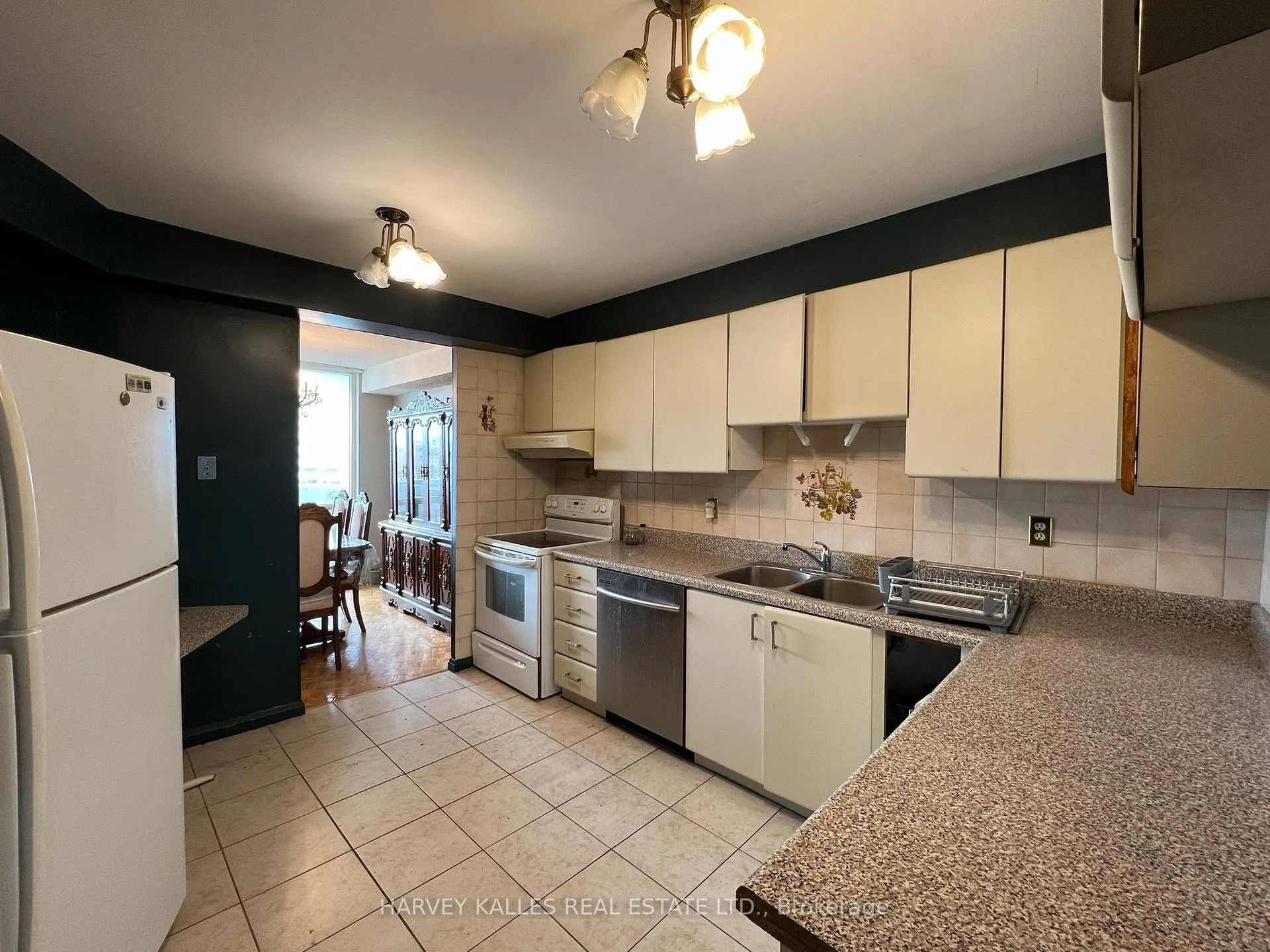 Photo 14 of Unit 704, 150 Neptune Drive, Toronto, Englemount-Lawrence — HOMEH