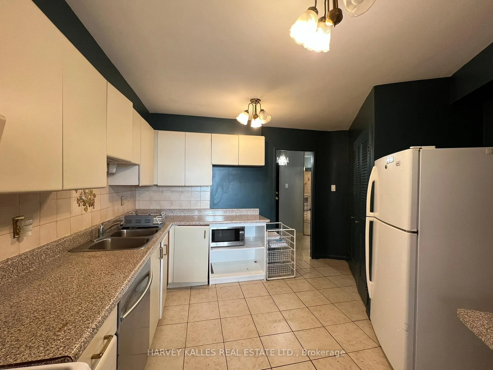 Photo 15 of Unit 704, 150 Neptune Drive, Toronto, Englemount-Lawrence — HOMEH