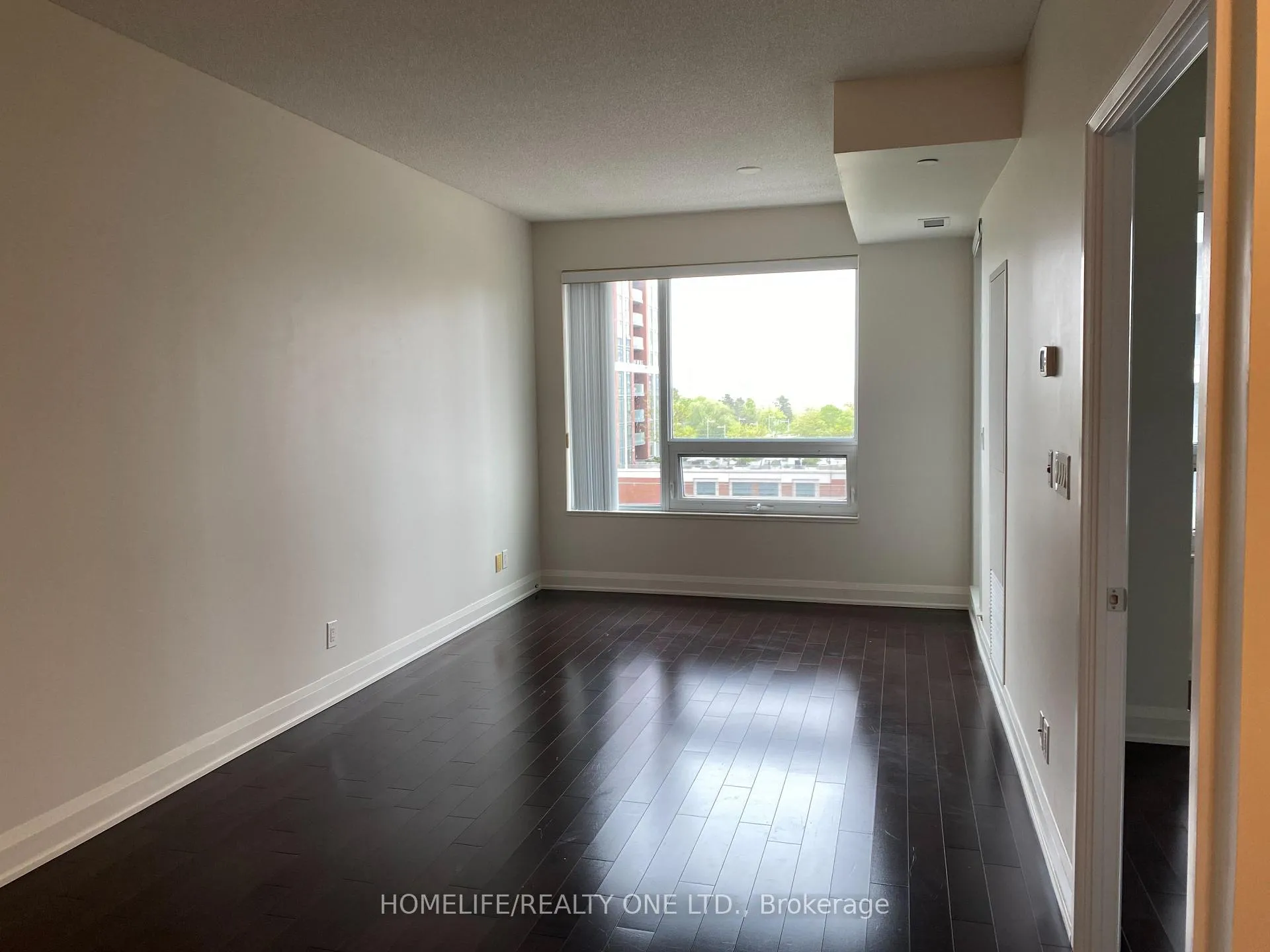 Photo 5 of Unit 607, 8228 Birchmount Road, Markham, Unionville — HOMEH
