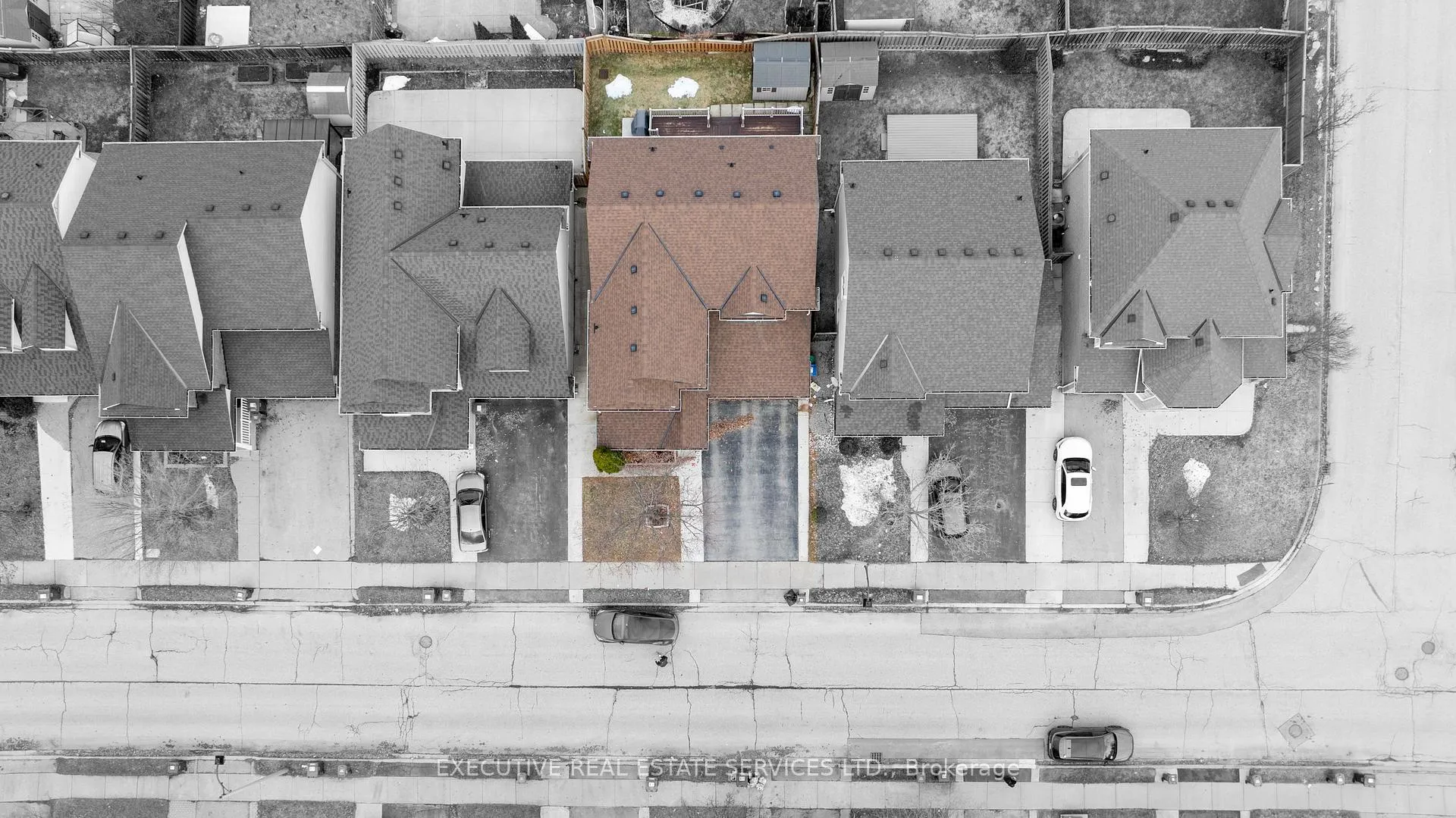 Photo 2 of 20 Wetmeadow Drive E, Brampton, Fletcher's Meadow — HOMEH