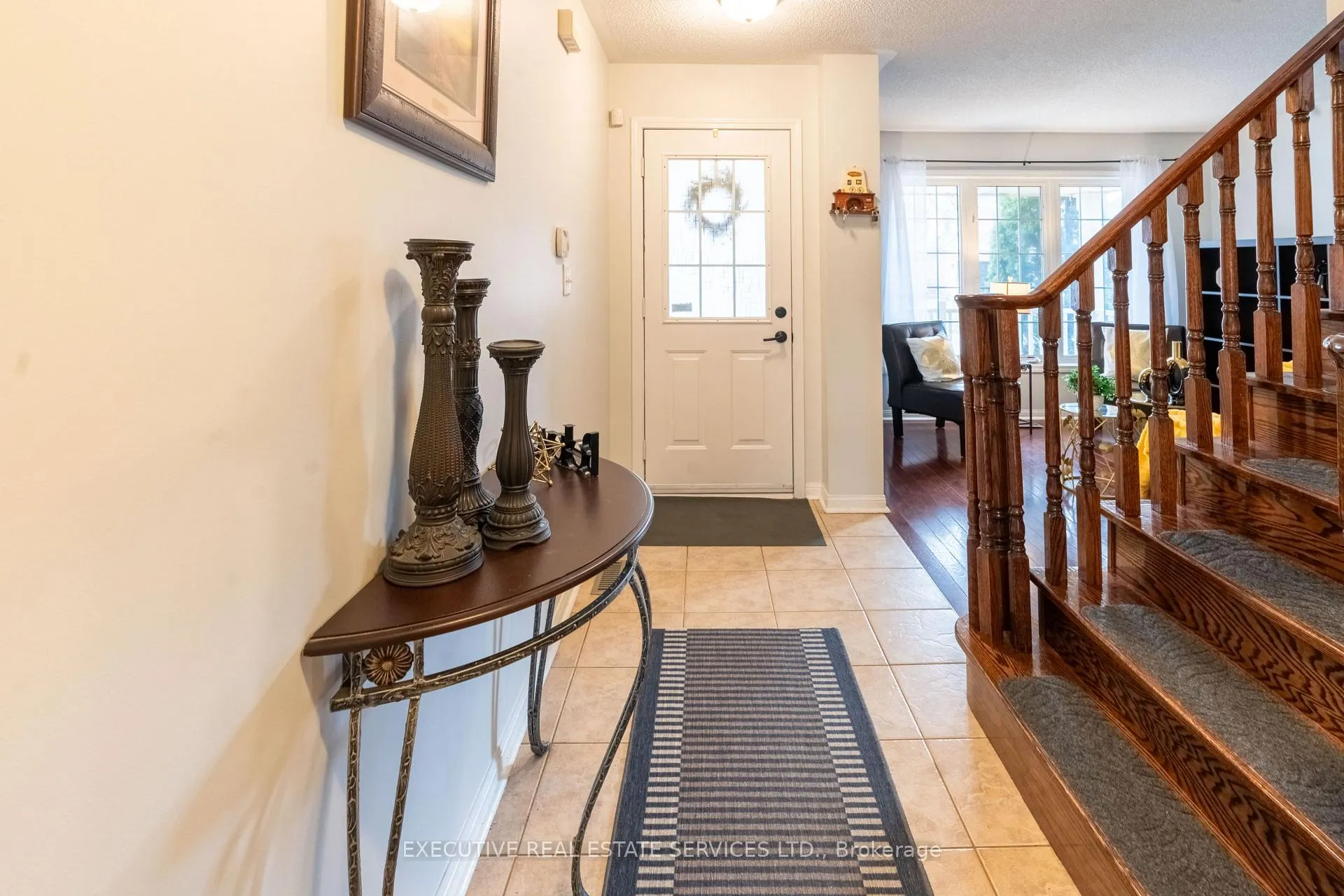 Photo 6 of 20 Wetmeadow Drive E, Brampton, Fletcher's Meadow — HOMEH