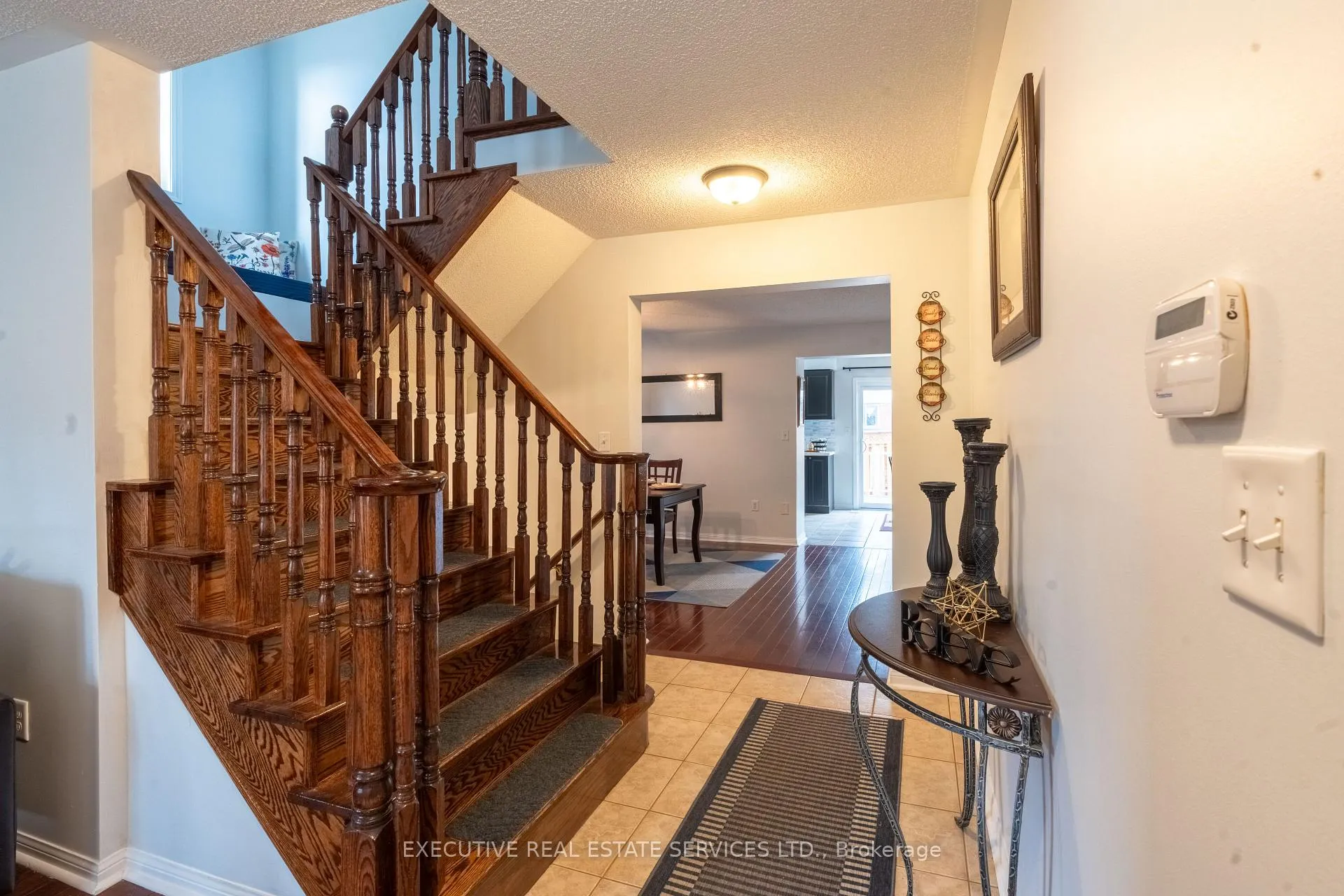 Photo 7 of 20 Wetmeadow Drive E, Brampton, Fletcher's Meadow — HOMEH