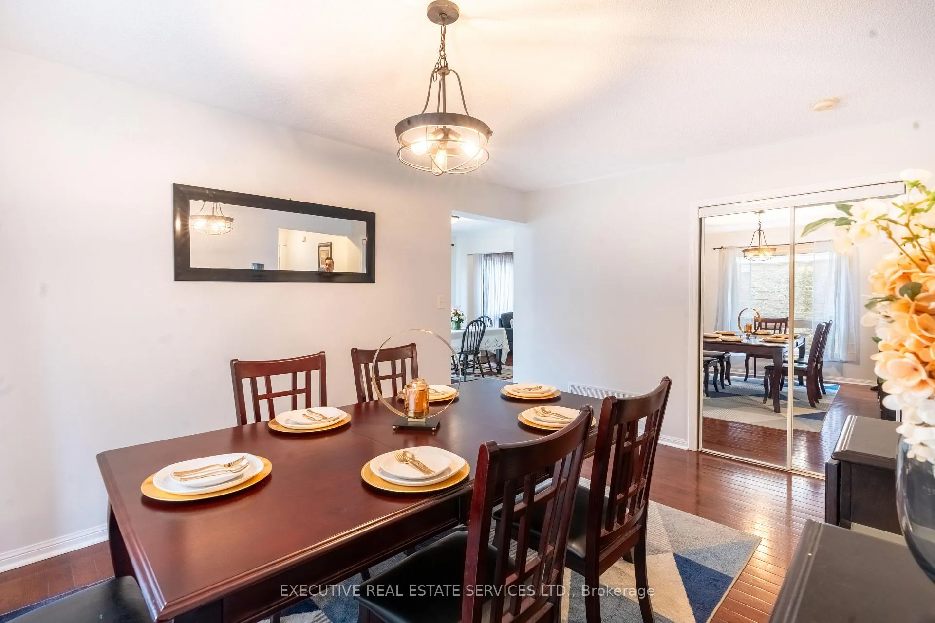 Photo 11 of 20 Wetmeadow Drive E, Brampton, Fletcher's Meadow — HOMEH