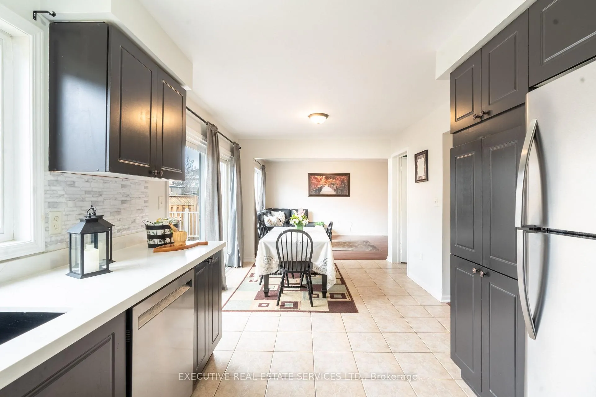 Photo 13 of 20 Wetmeadow Drive E, Brampton, Fletcher's Meadow — HOMEH