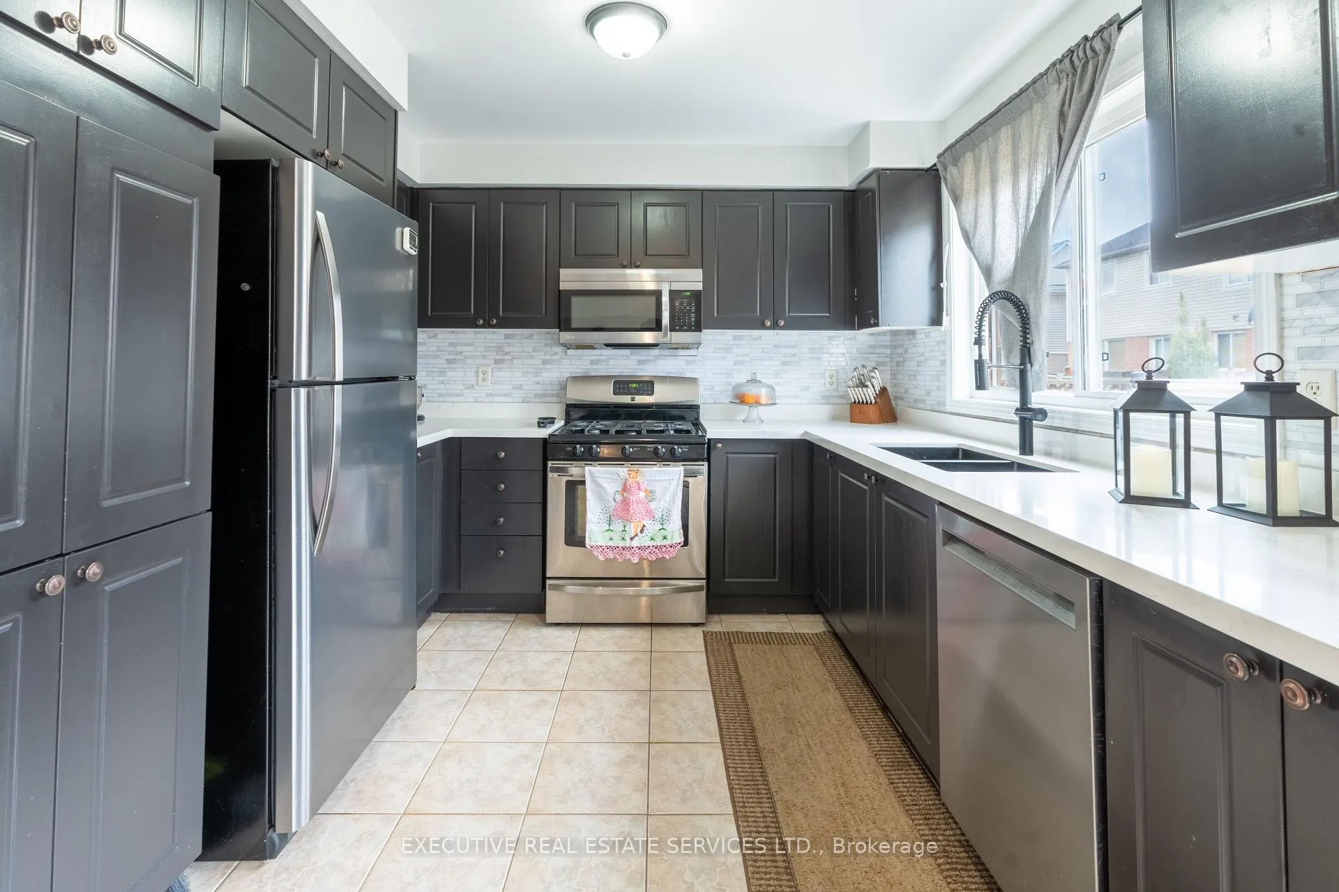 Photo 25 of 20 Wetmeadow Drive E, Brampton, Fletcher's Meadow — HOMEH