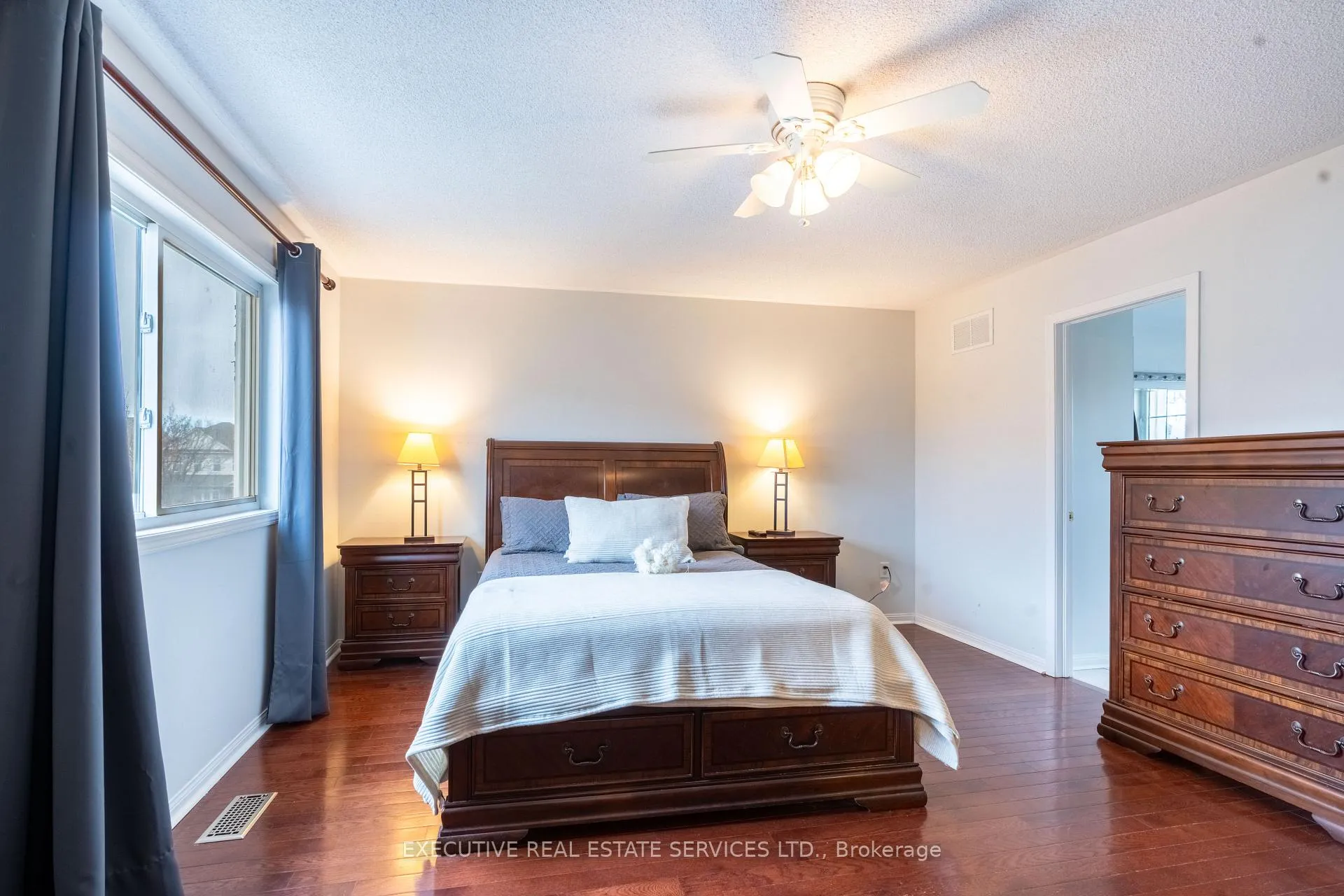Photo 30 of 20 Wetmeadow Drive E, Brampton, Fletcher's Meadow — HOMEH