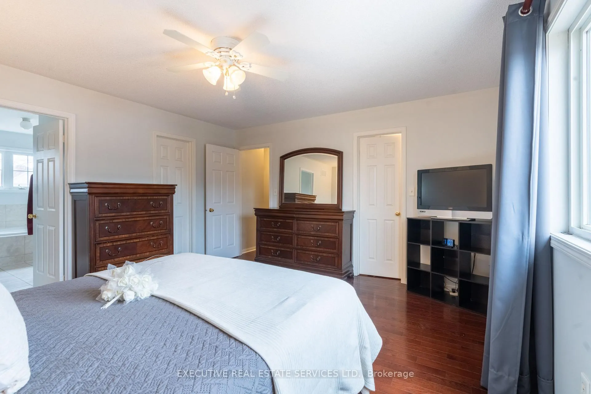 Photo 32 of 20 Wetmeadow Drive E, Brampton, Fletcher's Meadow — HOMEH