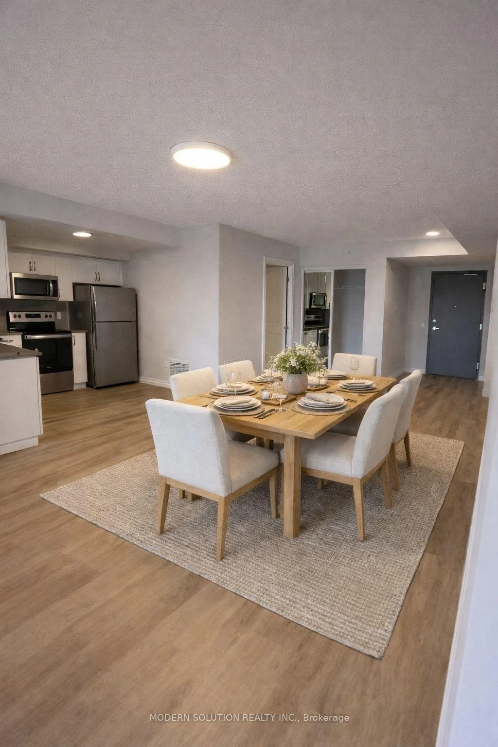 Photo 3 of Unit 907, 425 Watson Parkway N, Guelph, Grange Road — HOMEH