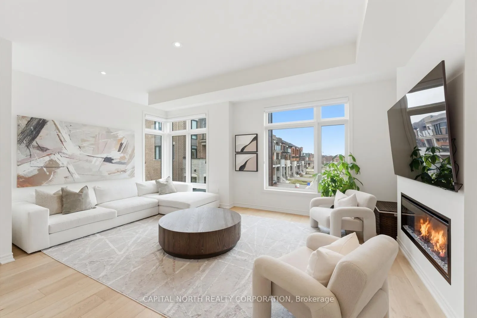 Photo 17 of 32 Holyrood Crescent, Vaughan, Kleinburg — HOMEH