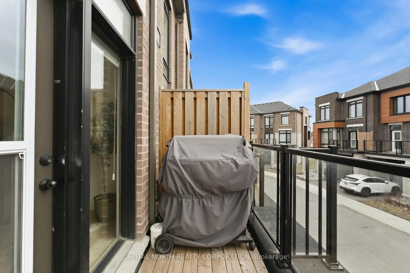 Photo 25 of 32 Holyrood Crescent, Vaughan, Kleinburg — HOMEH