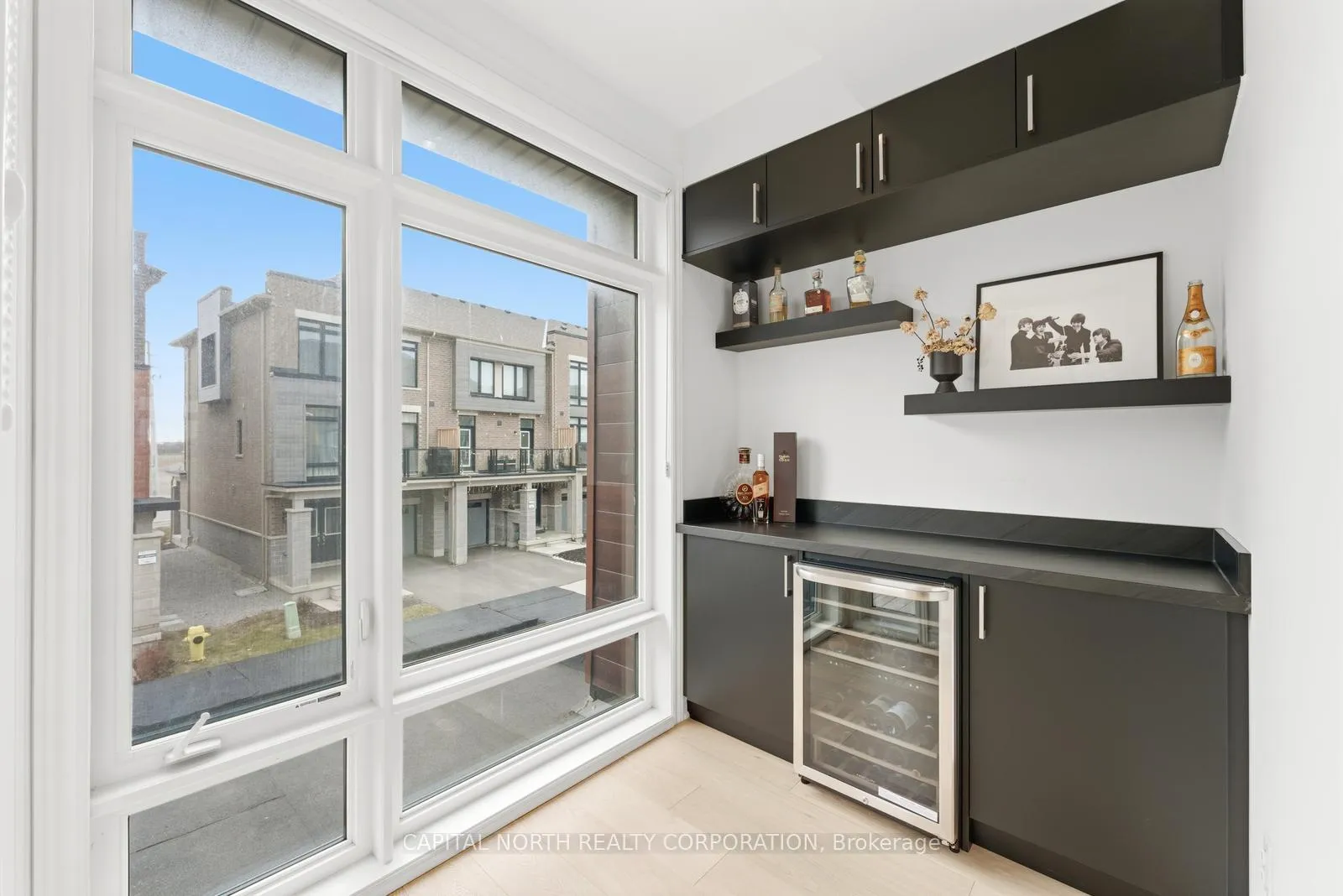 Photo 27 of 32 Holyrood Crescent, Vaughan, Kleinburg — HOMEH
