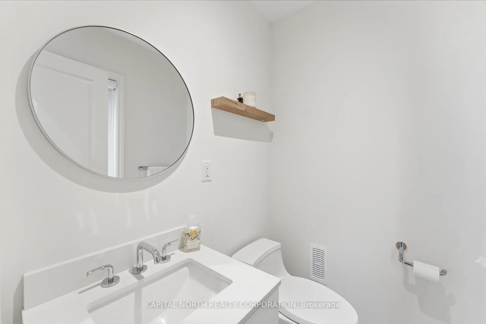 Photo 28 of 32 Holyrood Crescent, Vaughan, Kleinburg — HOMEH