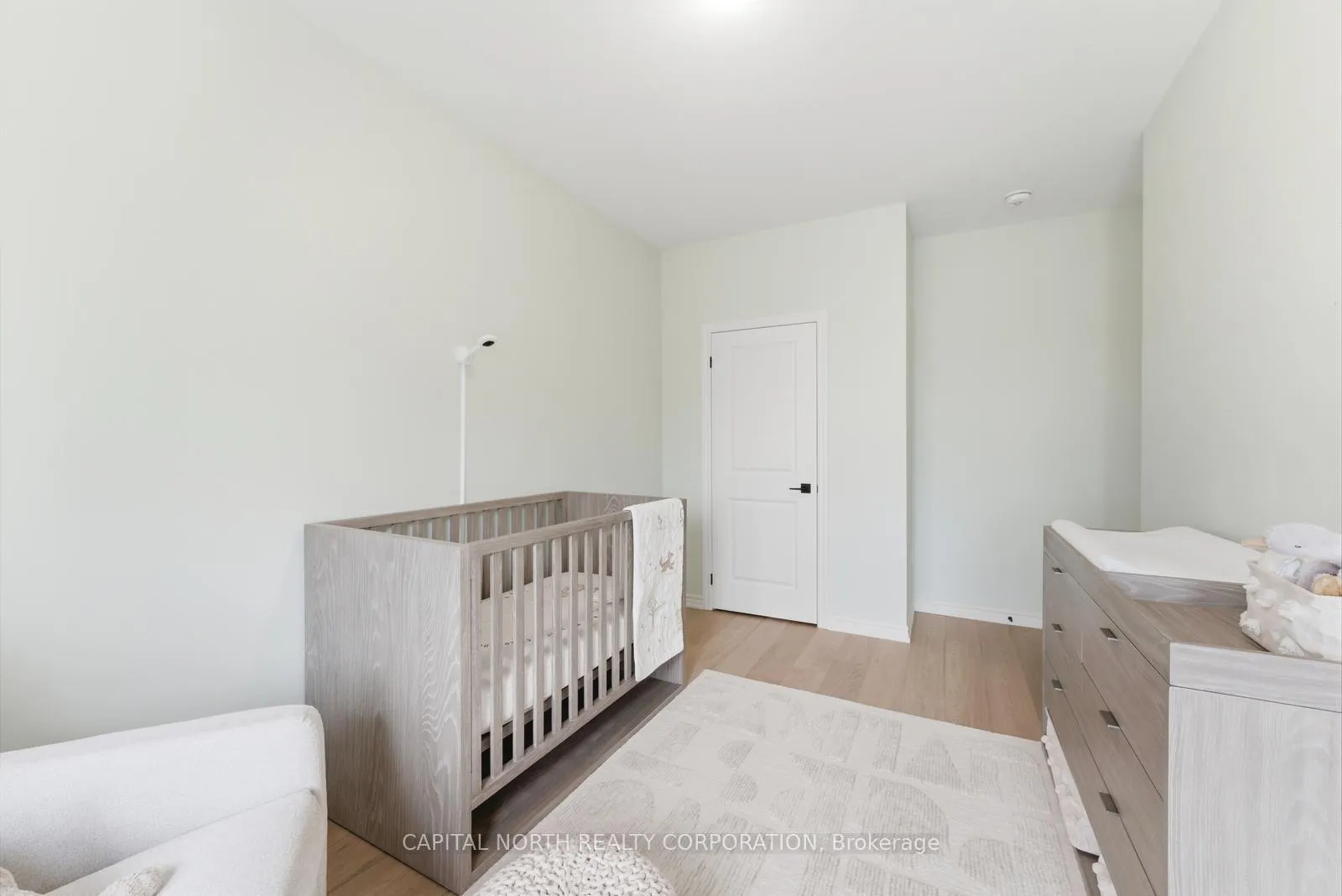 Photo 37 of 32 Holyrood Crescent, Vaughan, Kleinburg — HOMEH
