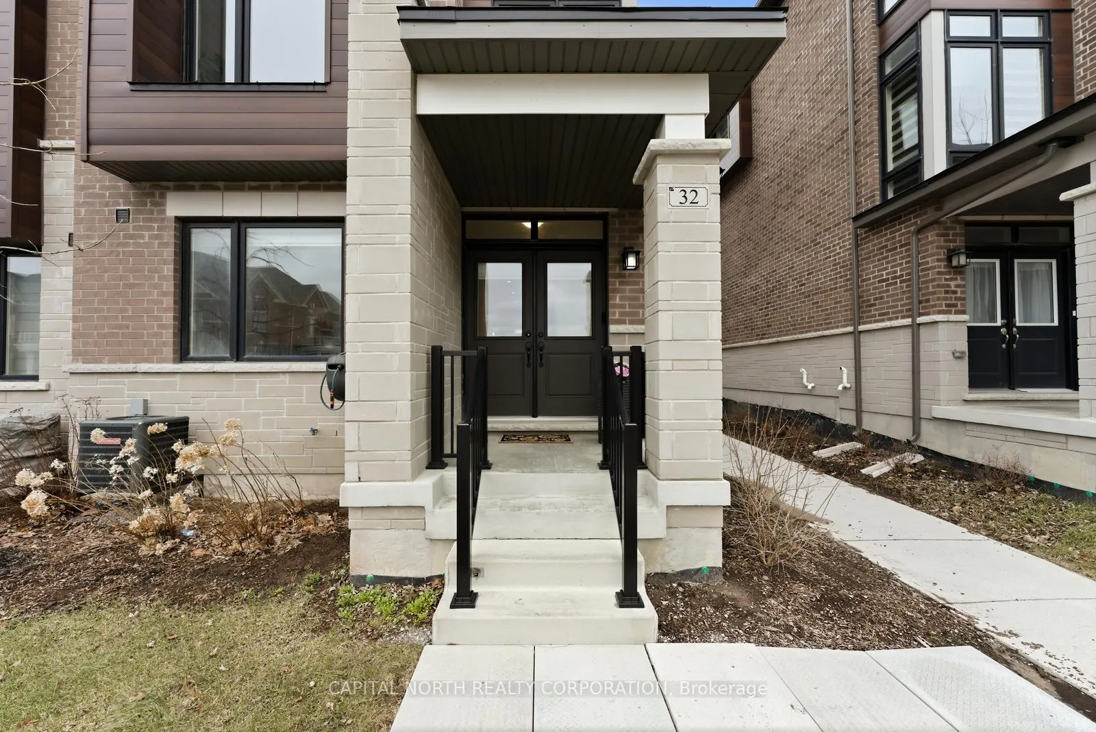 Photo 43 of 32 Holyrood Crescent, Vaughan, Kleinburg — HOMEH