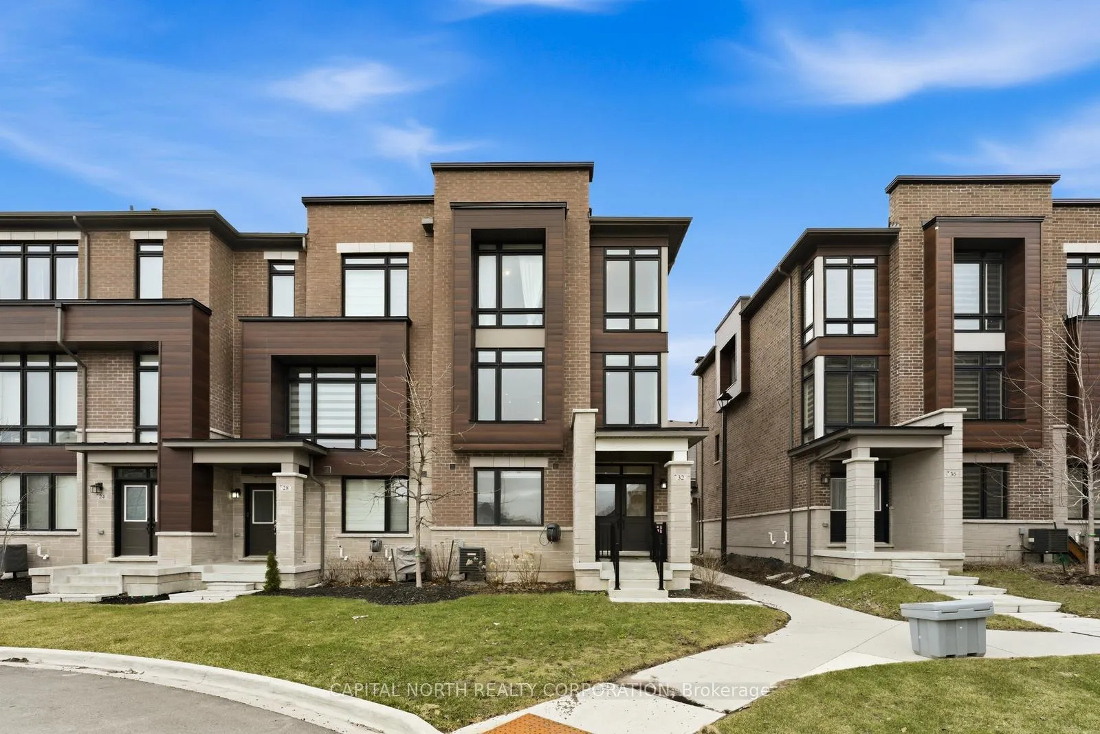 Photo 44 of 32 Holyrood Crescent, Vaughan, Kleinburg — HOMEH