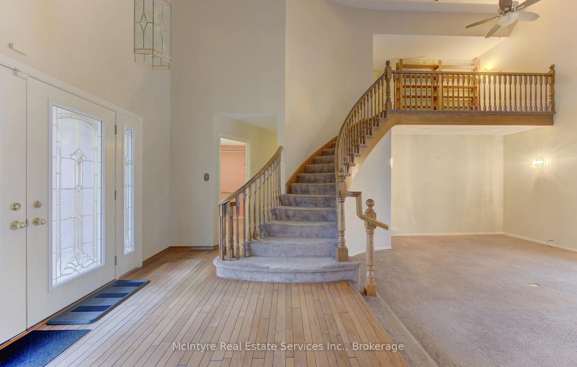 Photo 5 of 190 Silvercrest Drive, Waterloo — HOMEH