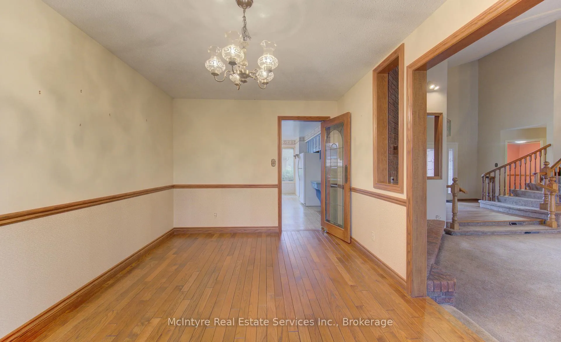 Photo 13 of 190 Silvercrest Drive, Waterloo — HOMEH