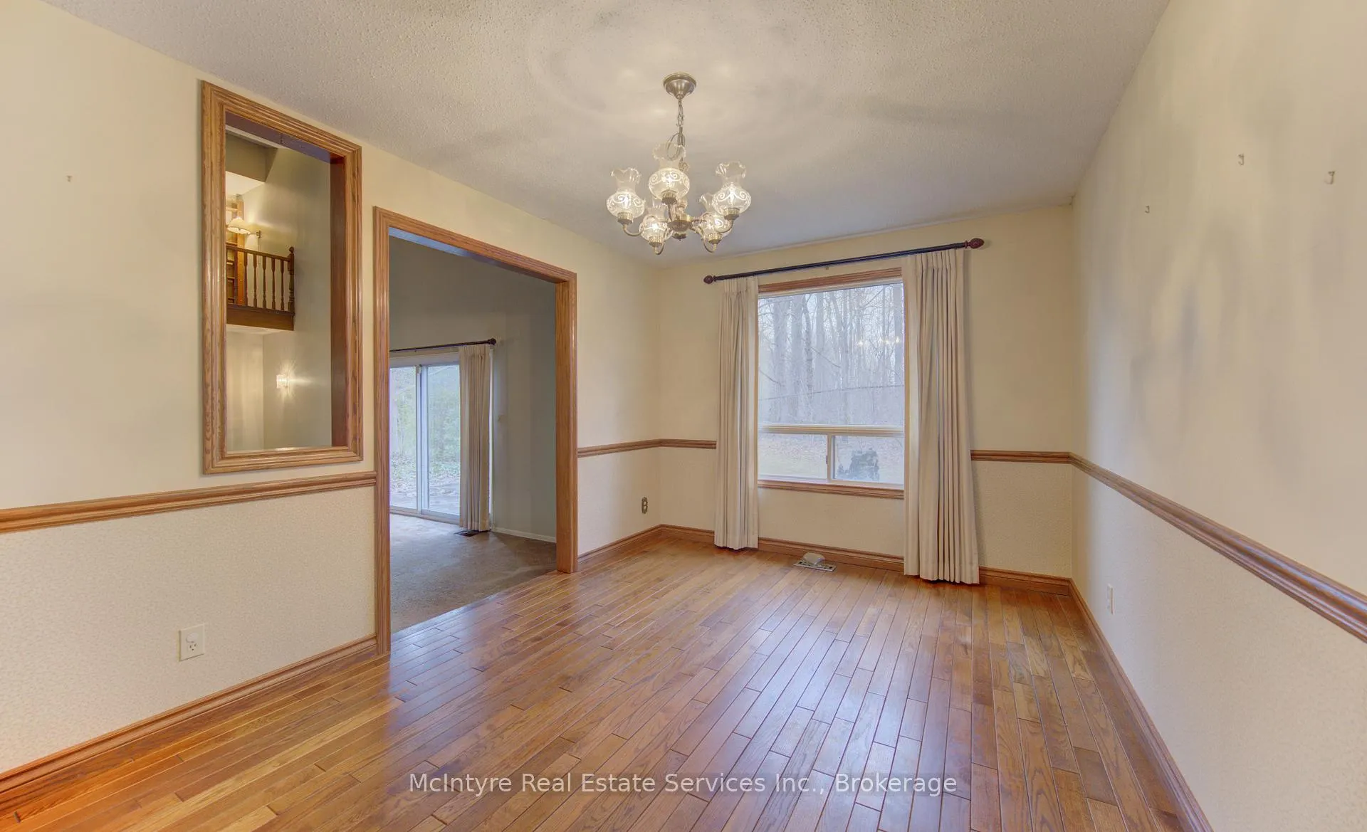 Photo 14 of 190 Silvercrest Drive, Waterloo — HOMEH