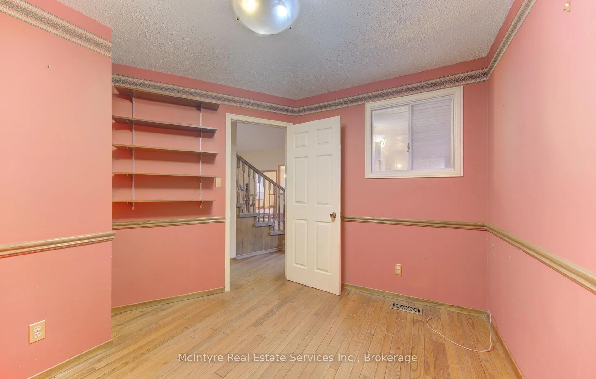 Photo 21 of 190 Silvercrest Drive, Waterloo — HOMEH