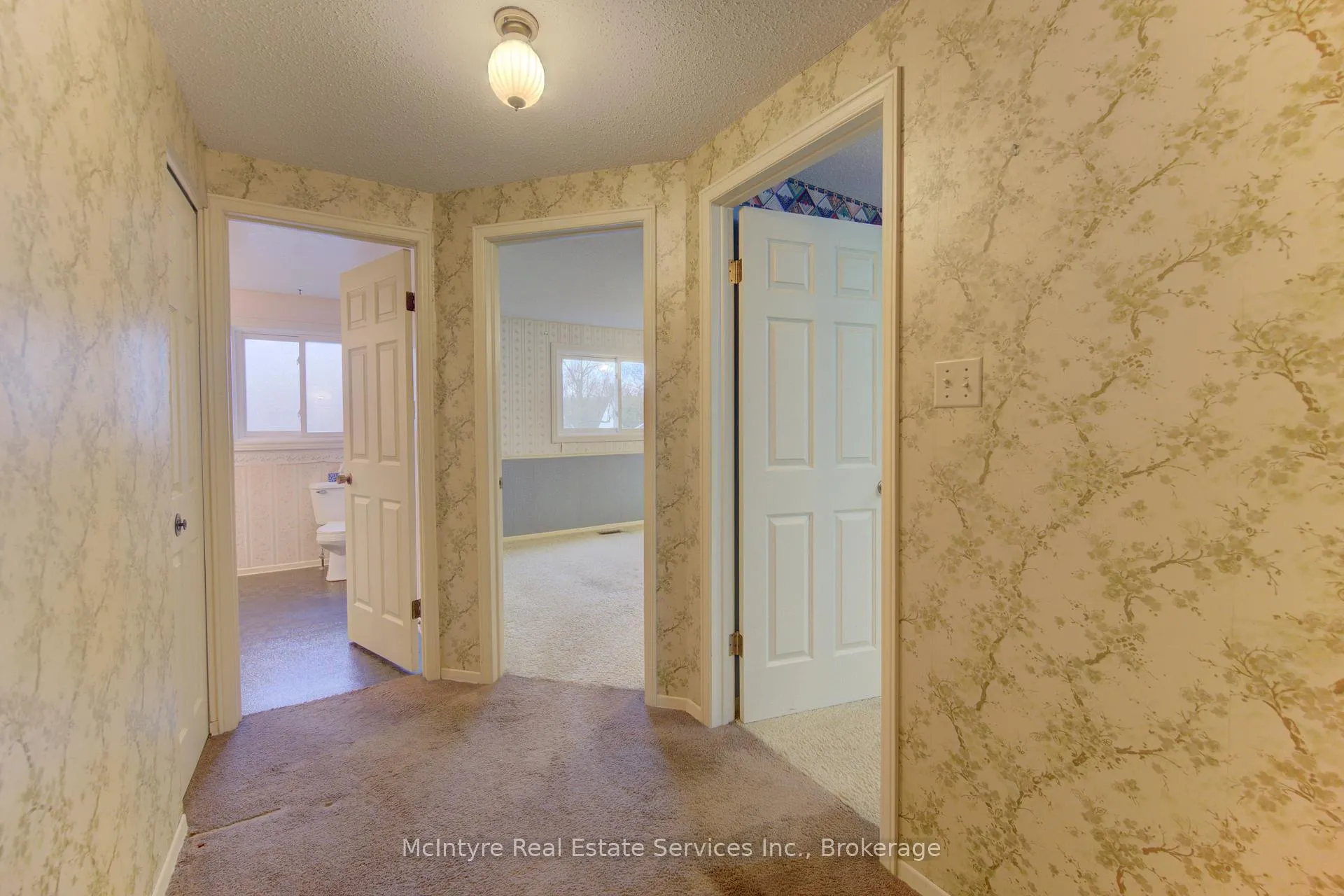 Photo 30 of 190 Silvercrest Drive, Waterloo — HOMEH