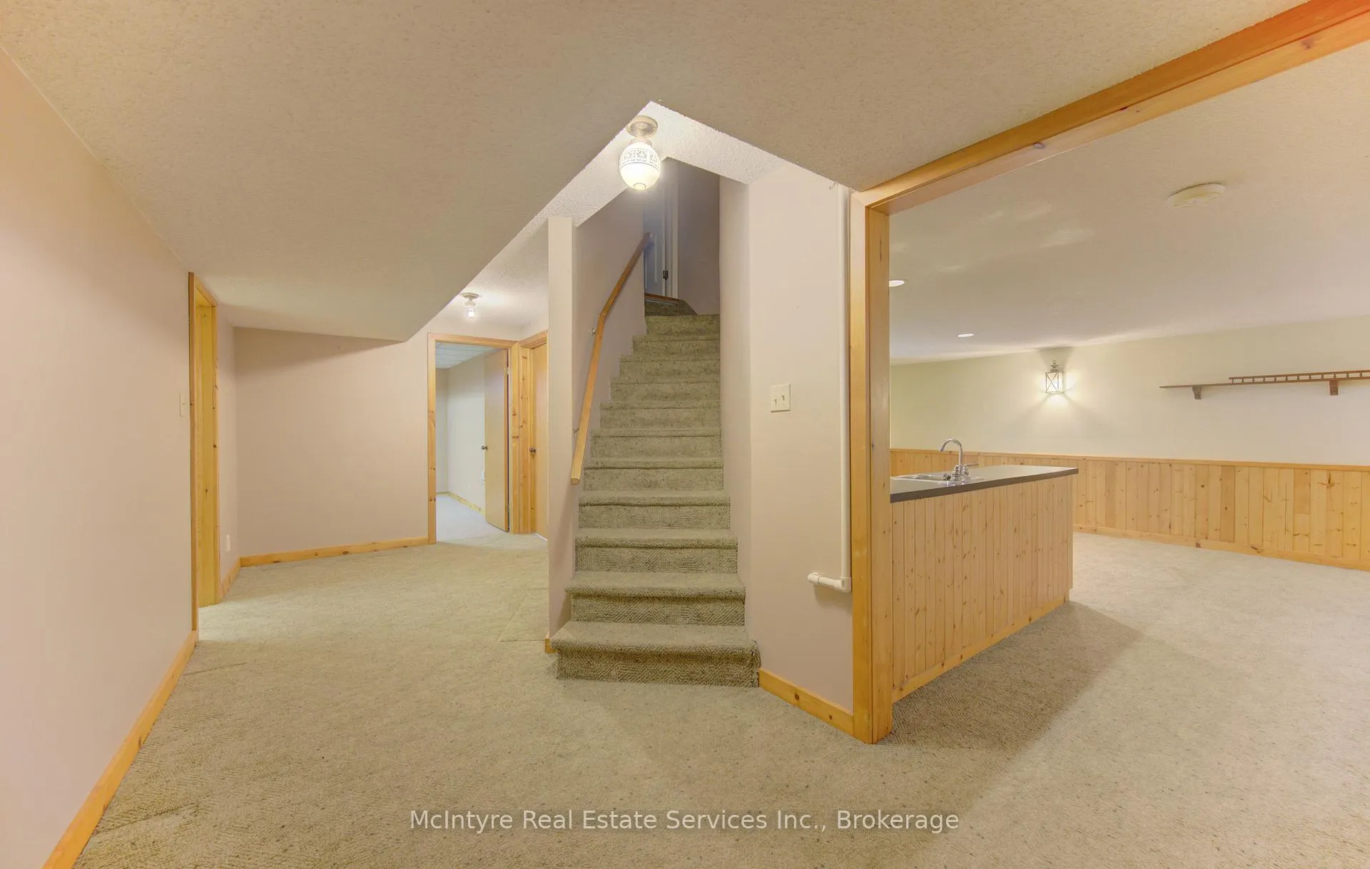 Photo 34 of 190 Silvercrest Drive, Waterloo — HOMEH