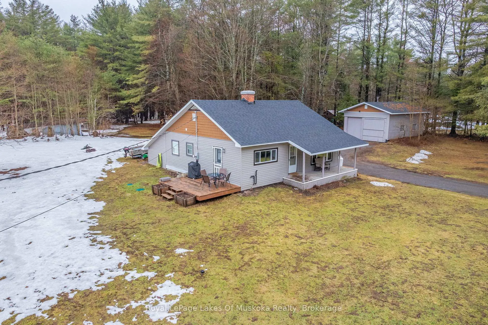Photo 6 of 1150 Manitoba Street, Bracebridge, Monck (Bracebridge) — HOMEH