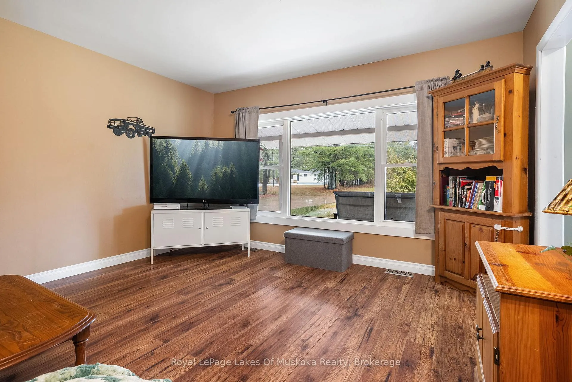 Photo 16 of 1150 Manitoba Street, Bracebridge, Monck (Bracebridge) — HOMEH