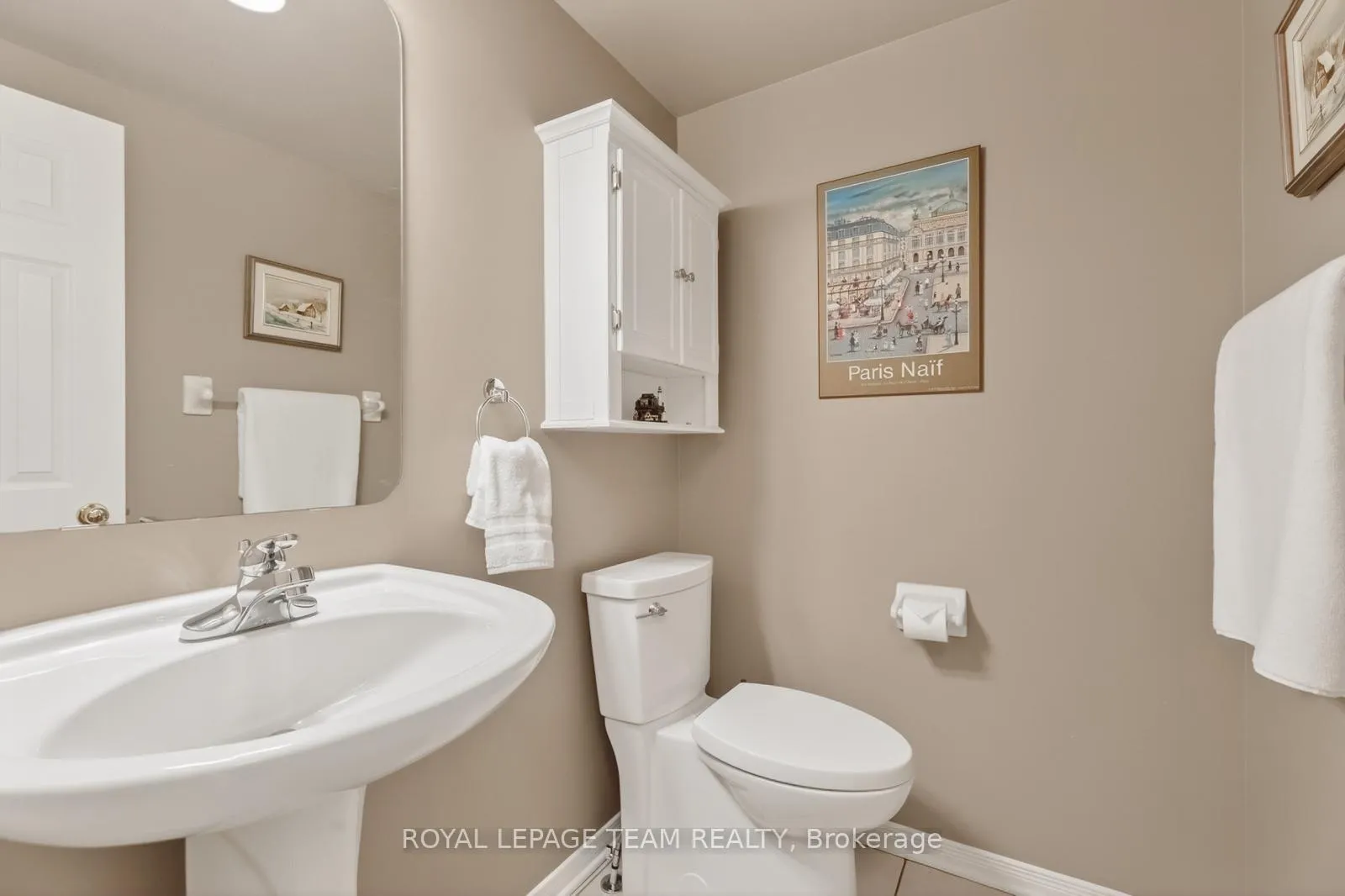 Photo 12 of 9 Borealis Crescent, Ottawa, Carson Meadows — HOMEH