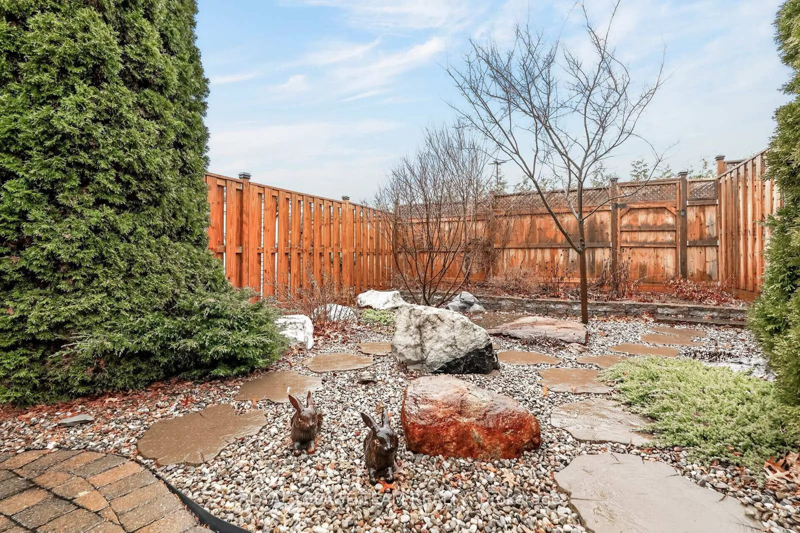 Photo 26 of 9 Borealis Crescent, Ottawa, Carson Meadows — HOMEH