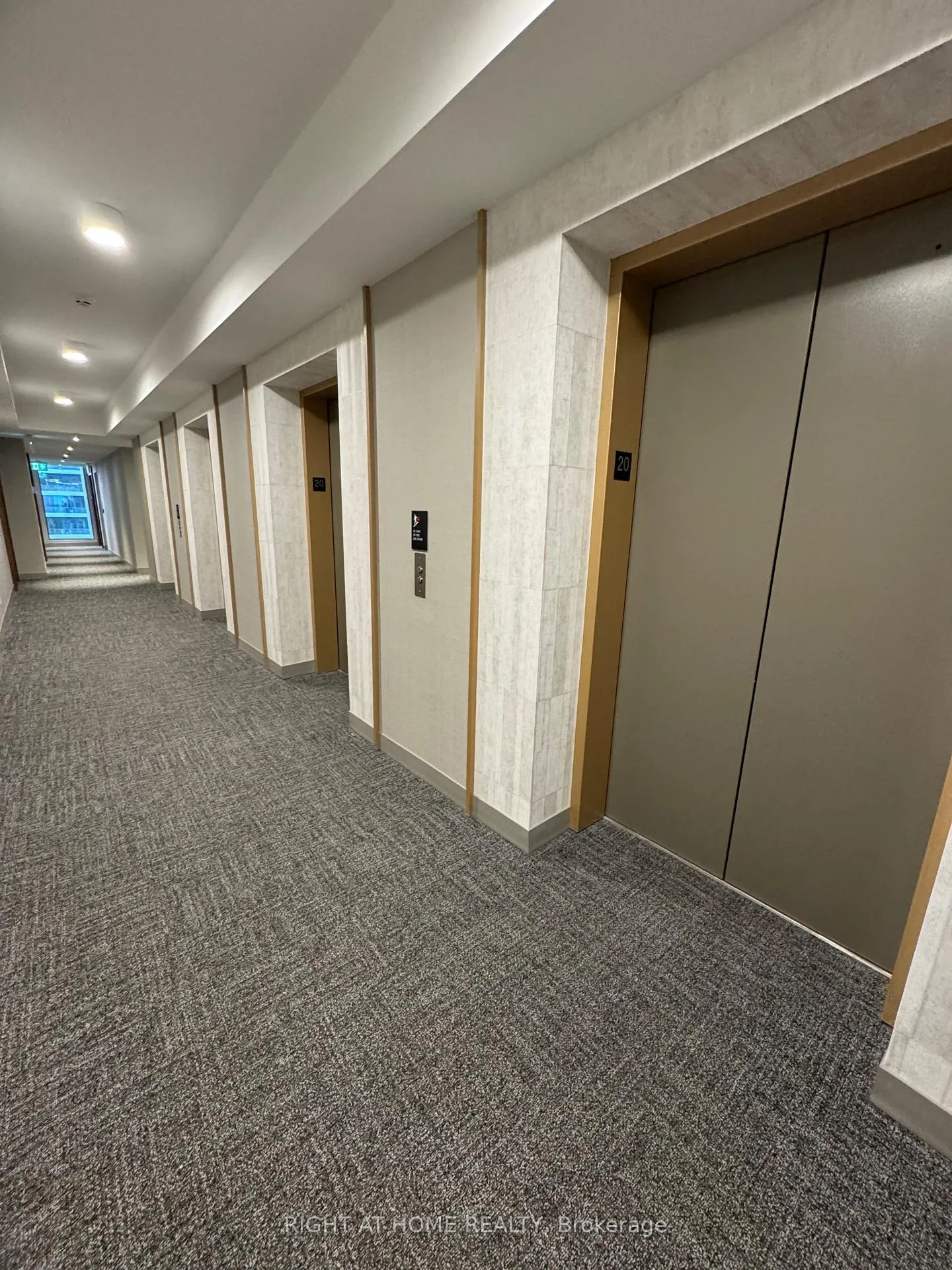 Photo 2 of Unit 2005, 1000 Portage Parkway, Vaughan, Vaughan Corporate Centre — HOMEH