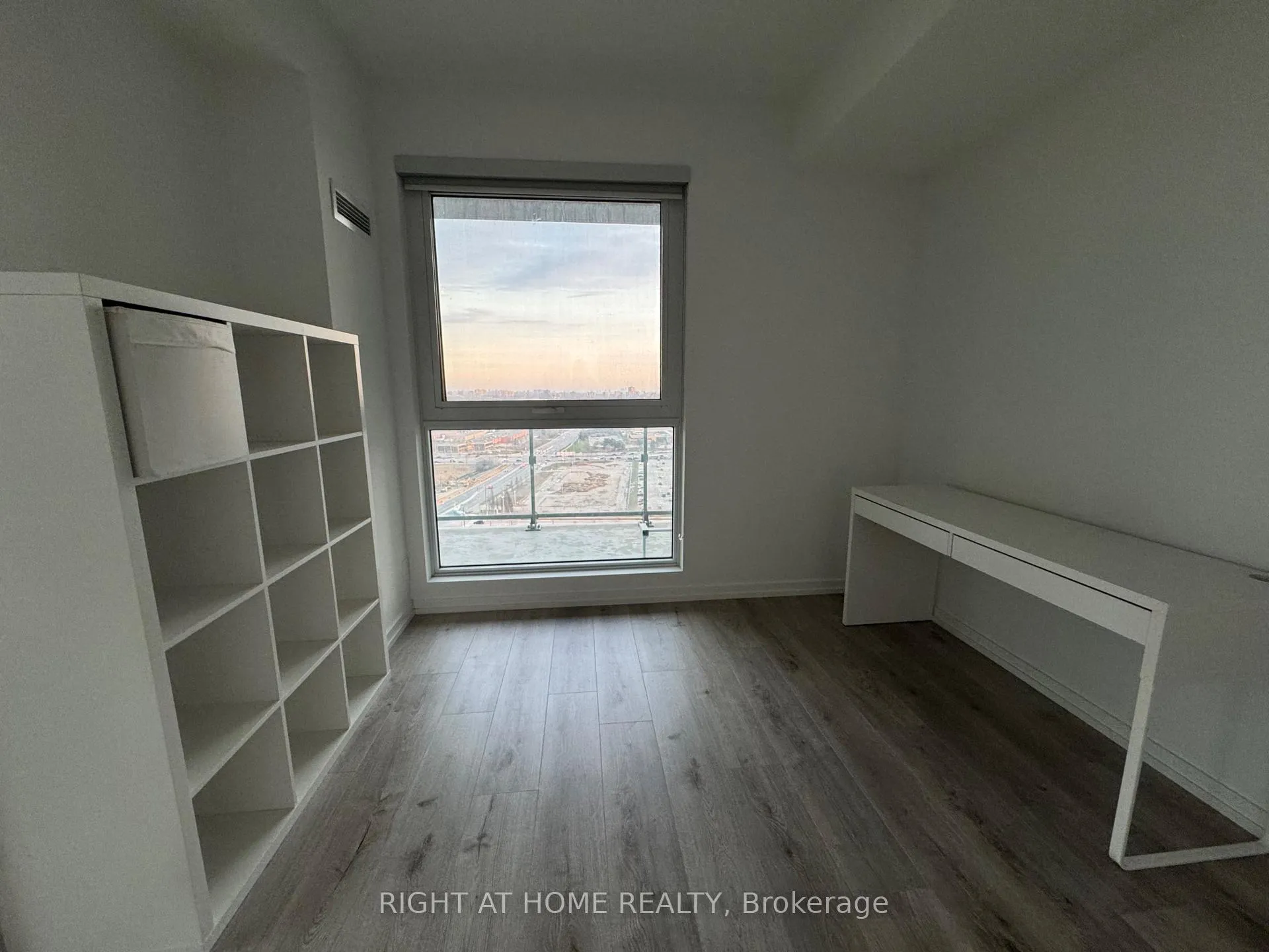 Photo 31 of Unit 2005, 1000 Portage Parkway, Vaughan, Vaughan Corporate Centre — HOMEH