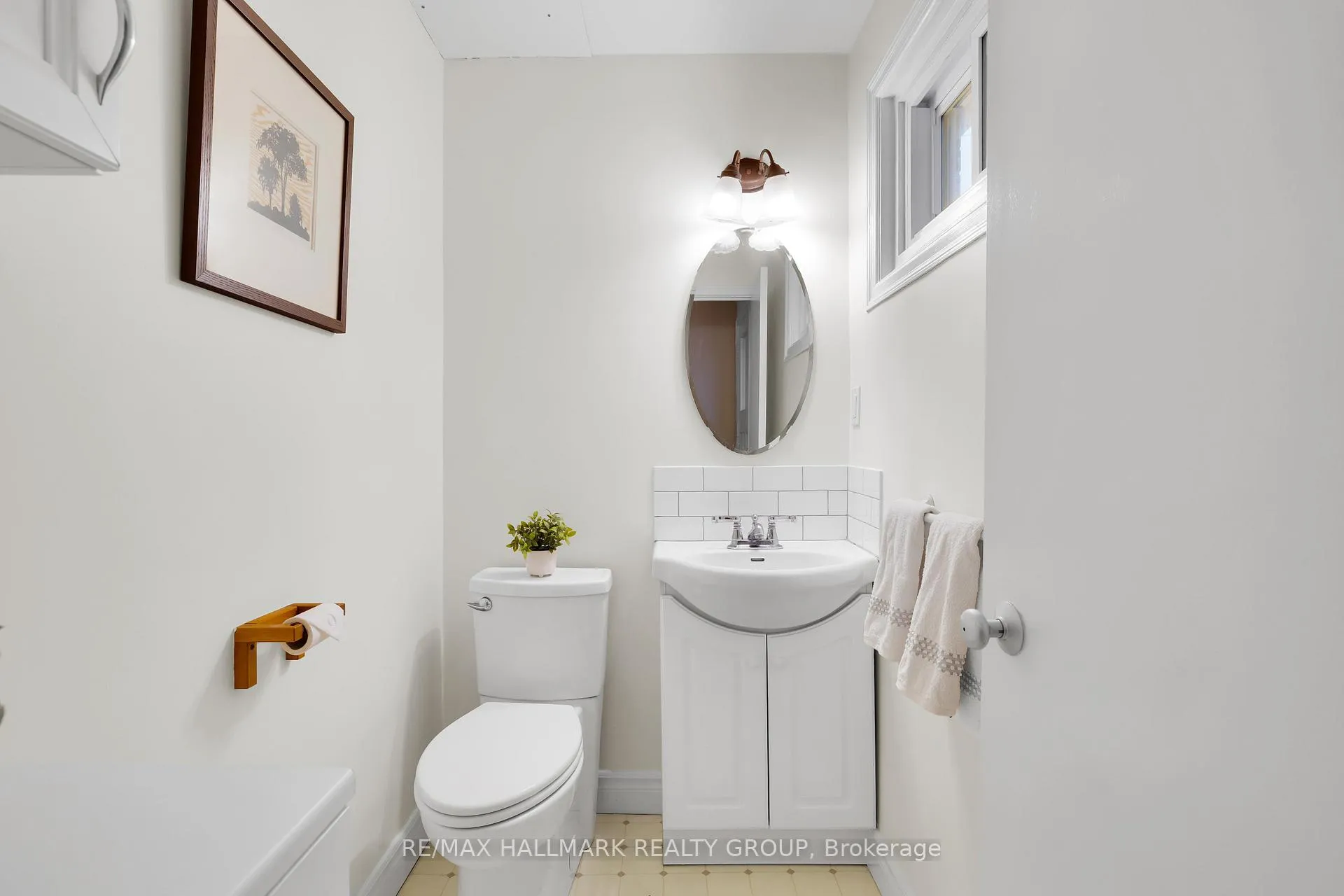 Photo 15 of 448 Brennan Avenue, Ottawa, Westboro/Hampton Park — HOMEH
