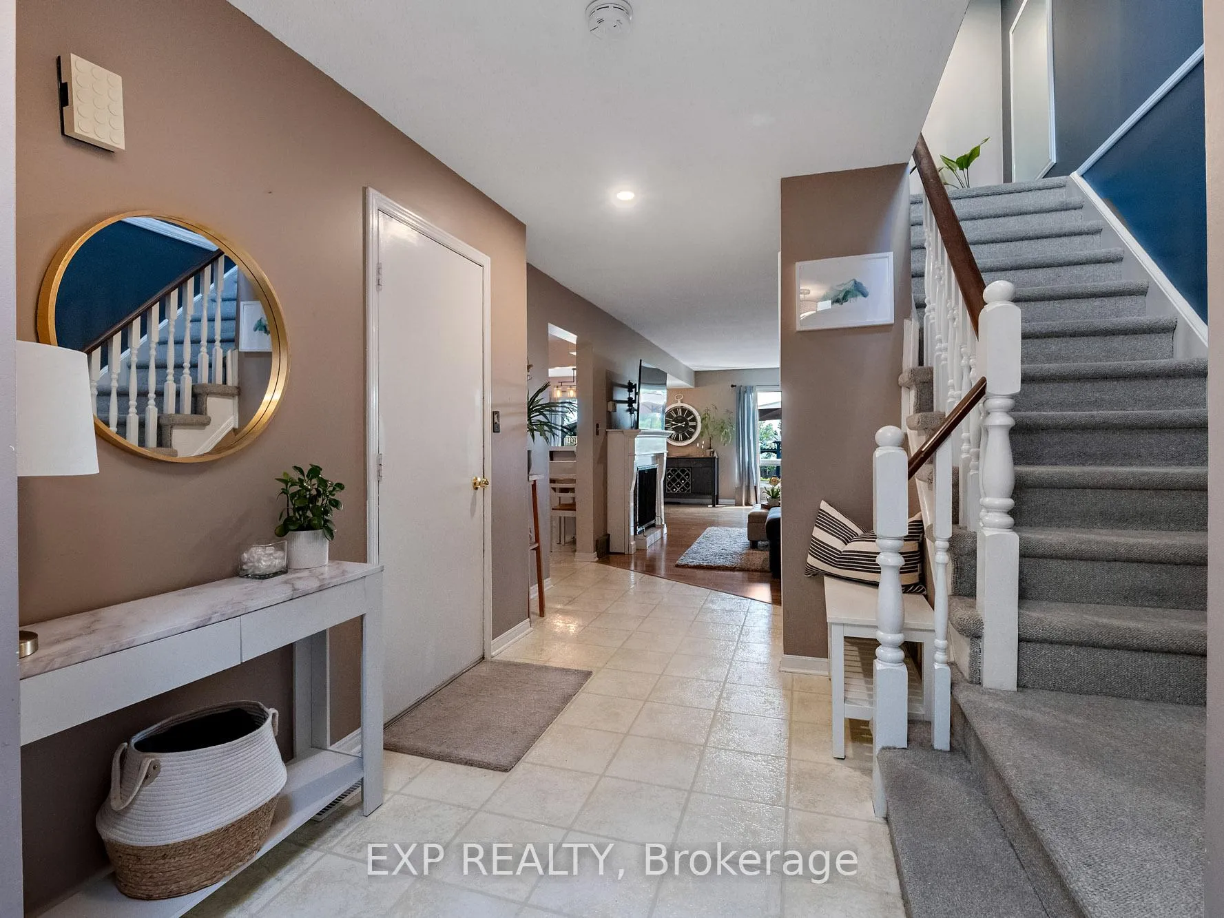 Photo 4 of 22 Lampman Crescent, Thorold, Confederation Heights — HOMEH