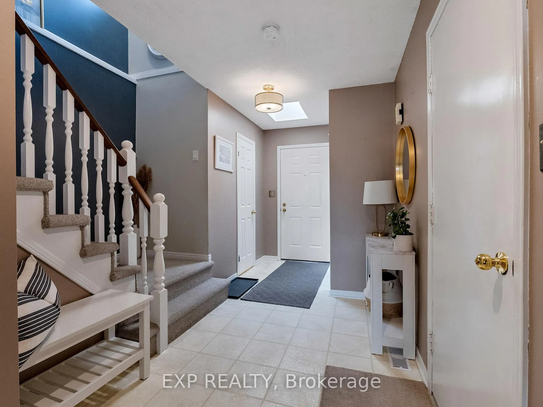 Photo 5 of 22 Lampman Crescent, Thorold, Confederation Heights — HOMEH