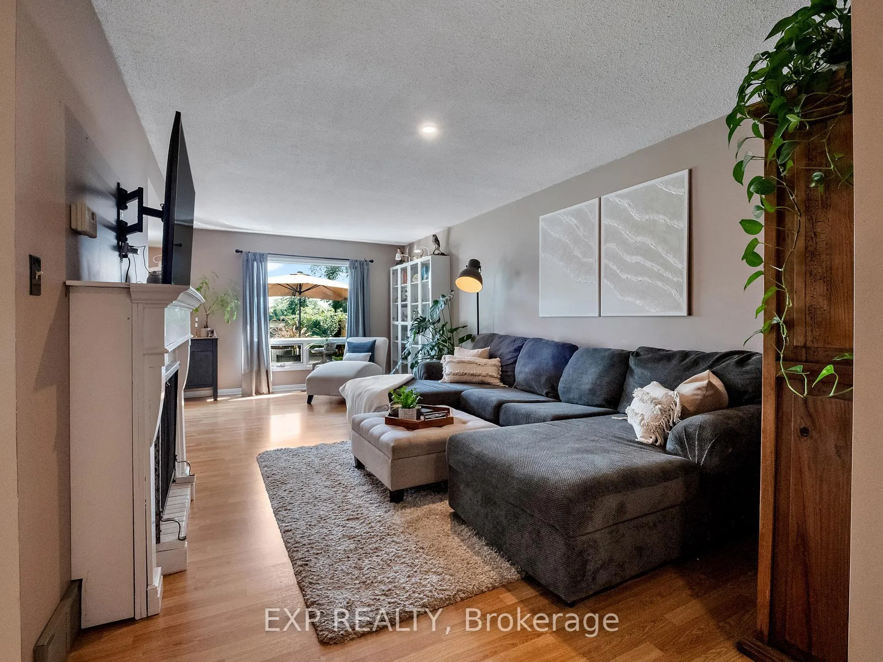 Photo 6 of 22 Lampman Crescent, Thorold, Confederation Heights — HOMEH