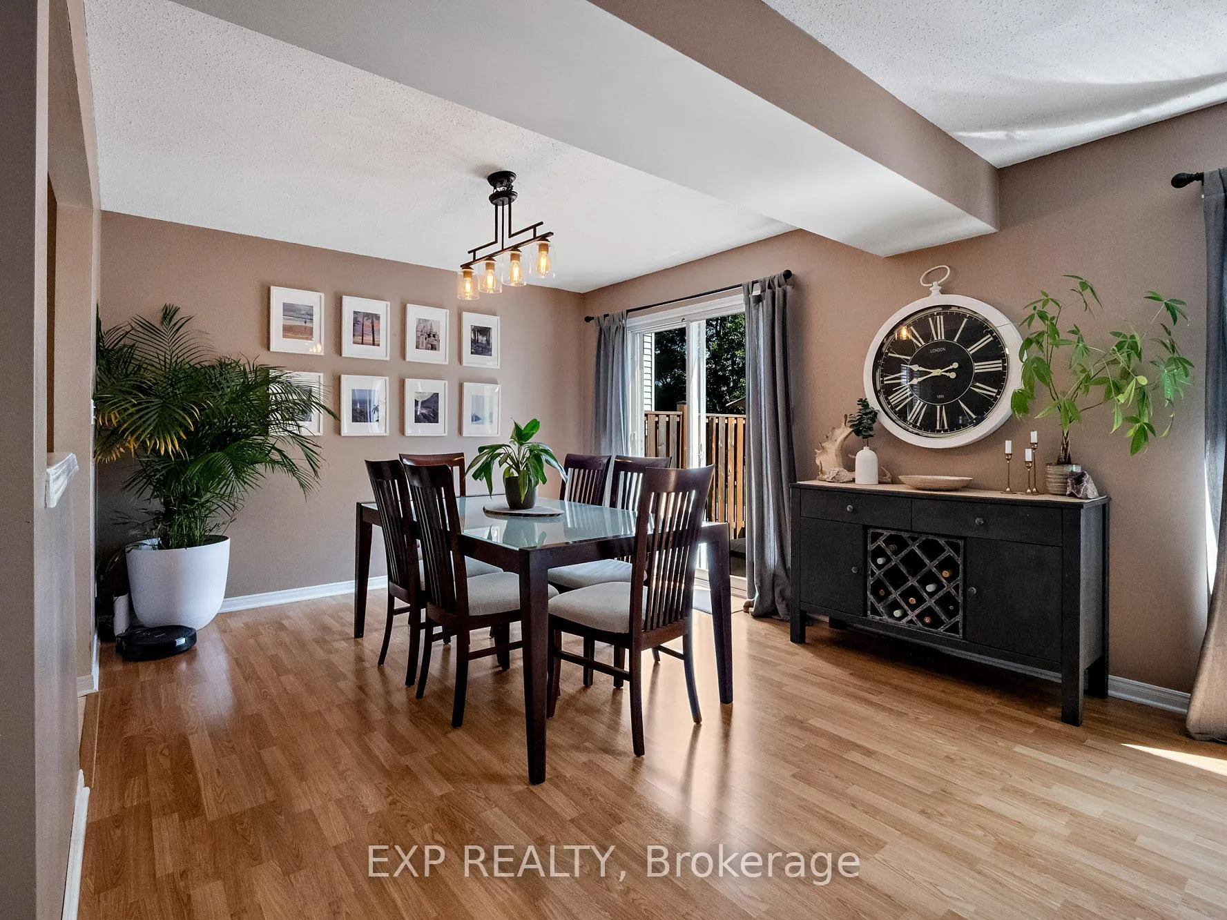 Photo 11 of 22 Lampman Crescent, Thorold, Confederation Heights — HOMEH