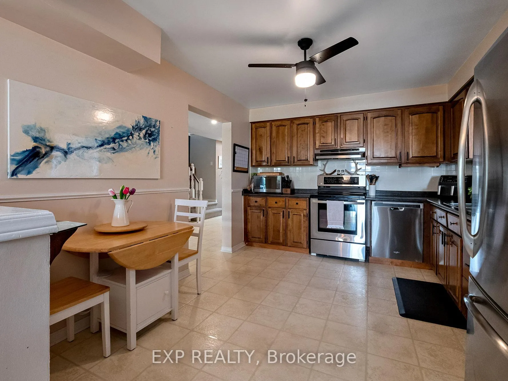 Photo 14 of 22 Lampman Crescent, Thorold, Confederation Heights — HOMEH
